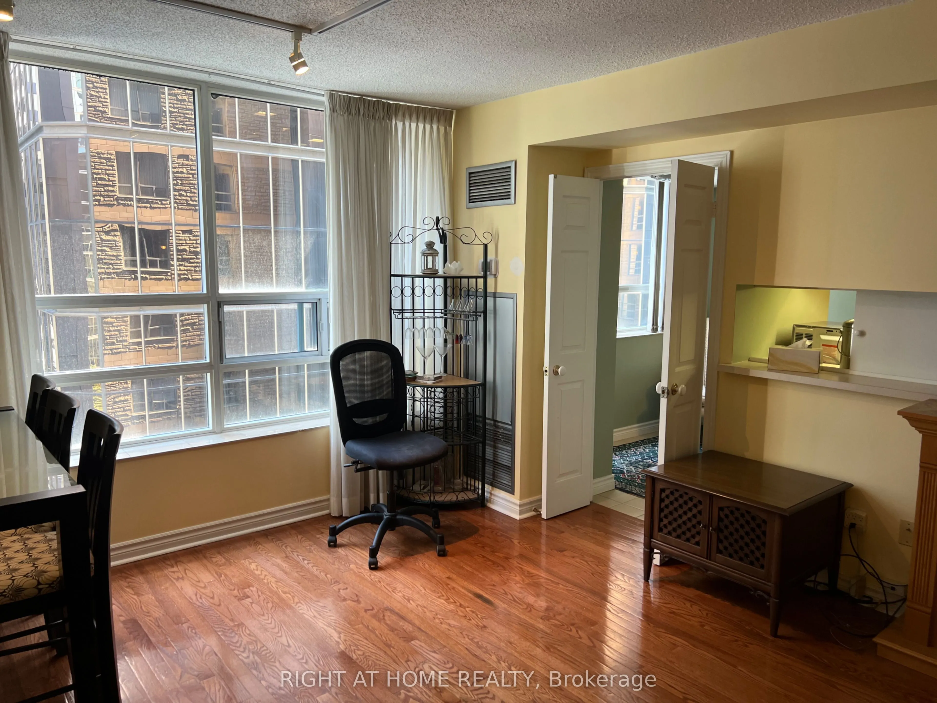 71 Simcoe Street #705