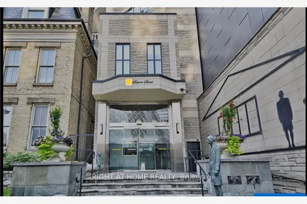 71 Simcoe Street #705