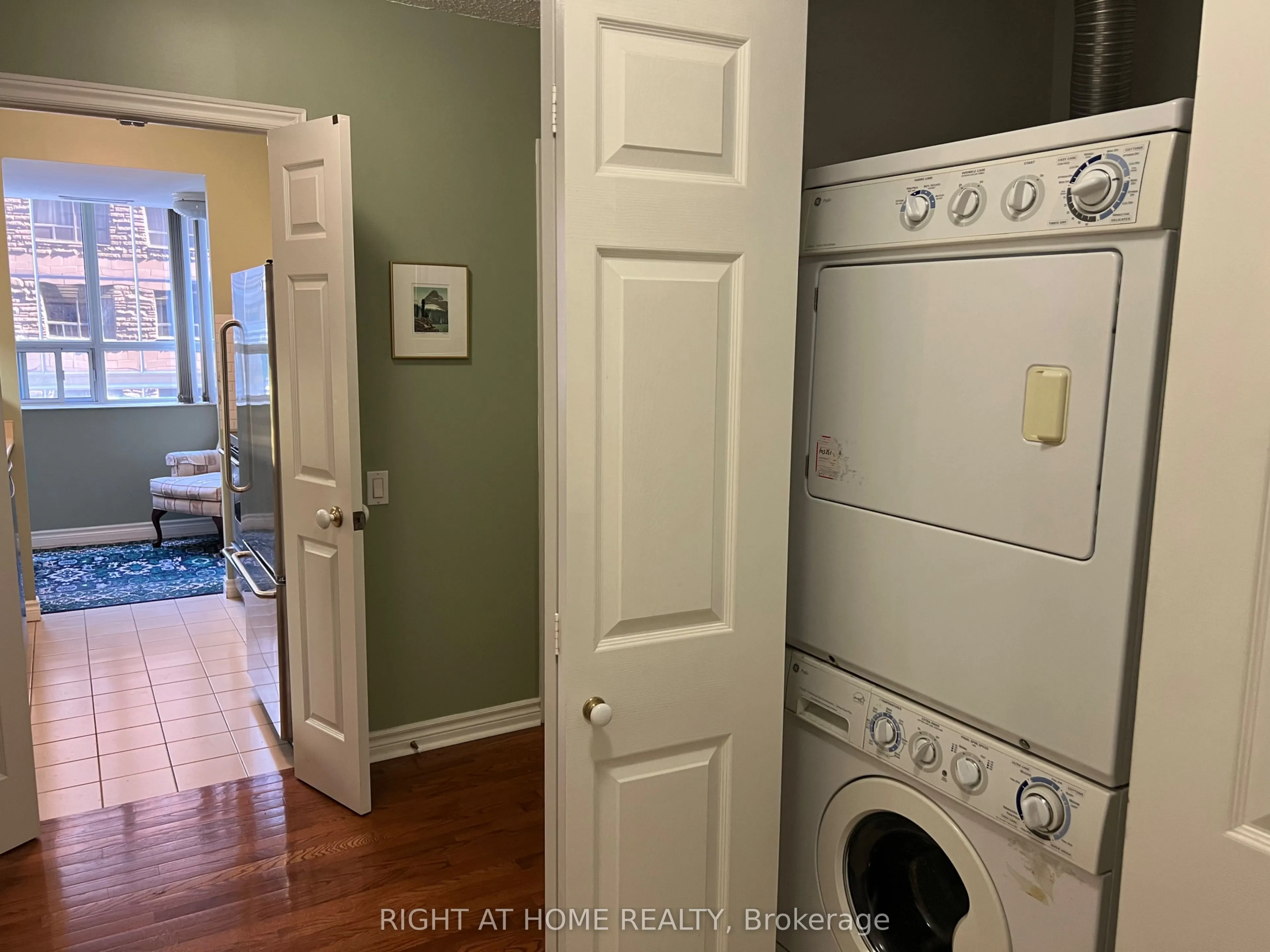 71 Simcoe Street #705