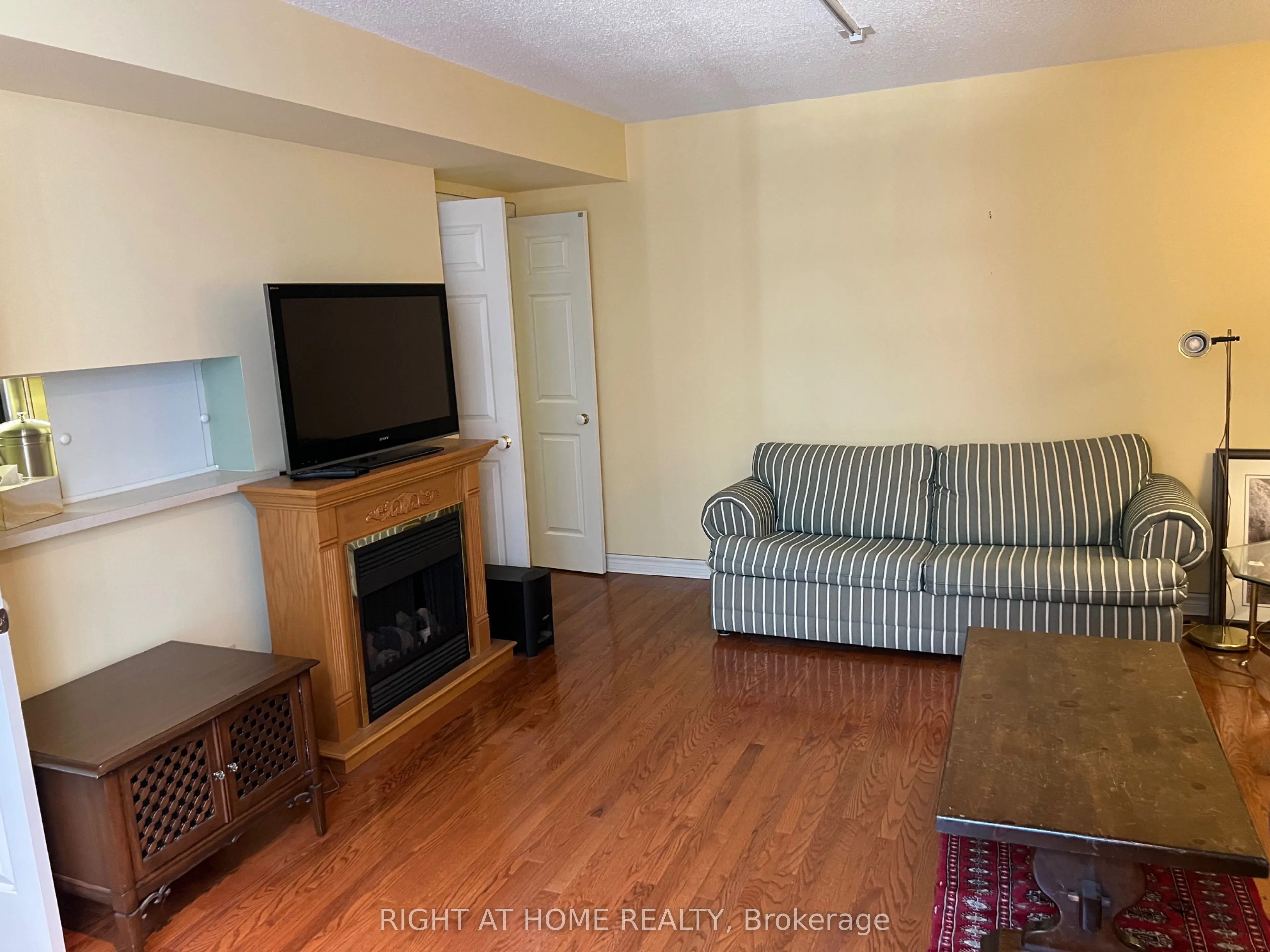 71 Simcoe Street #705