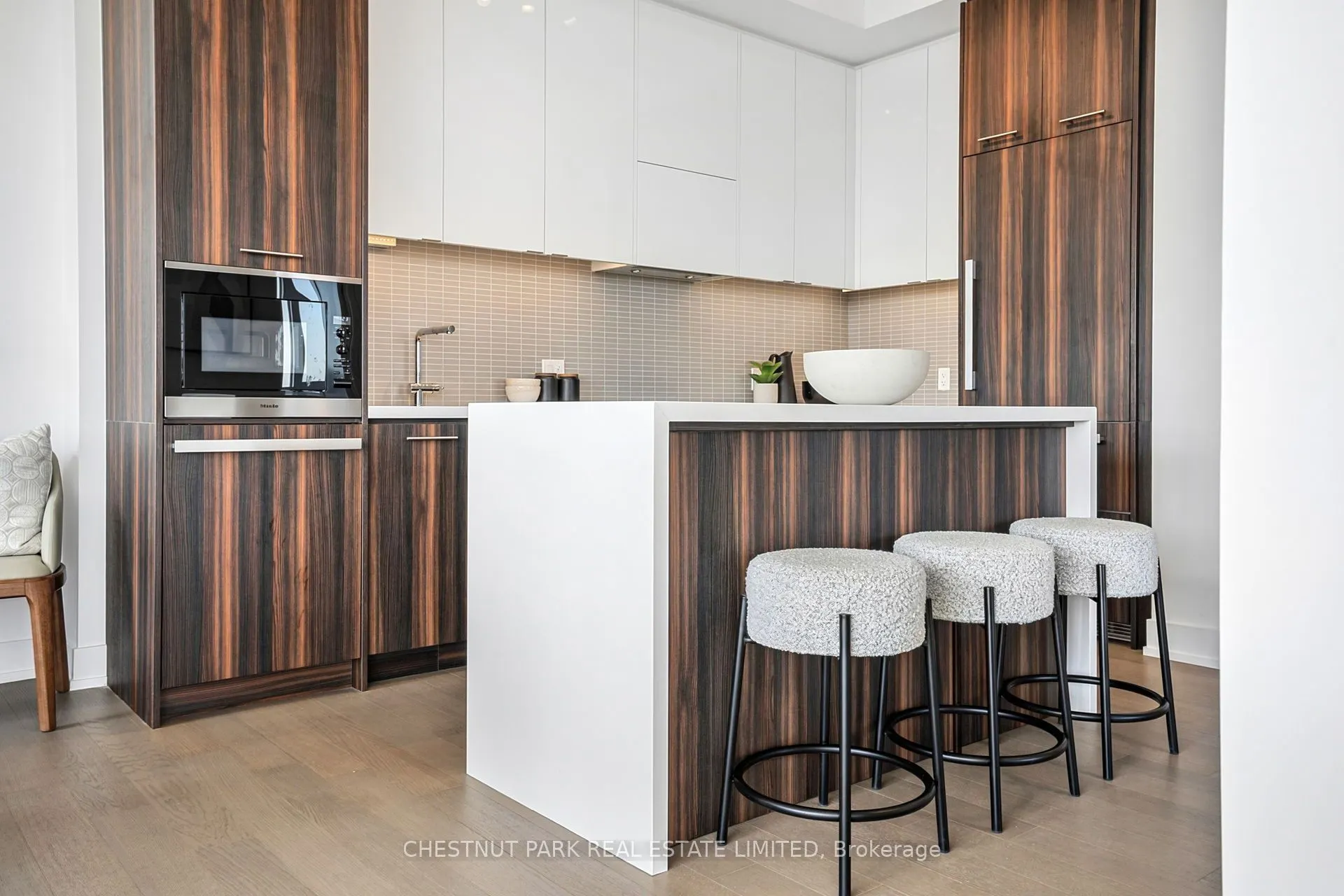 11 Lillian Street #1802