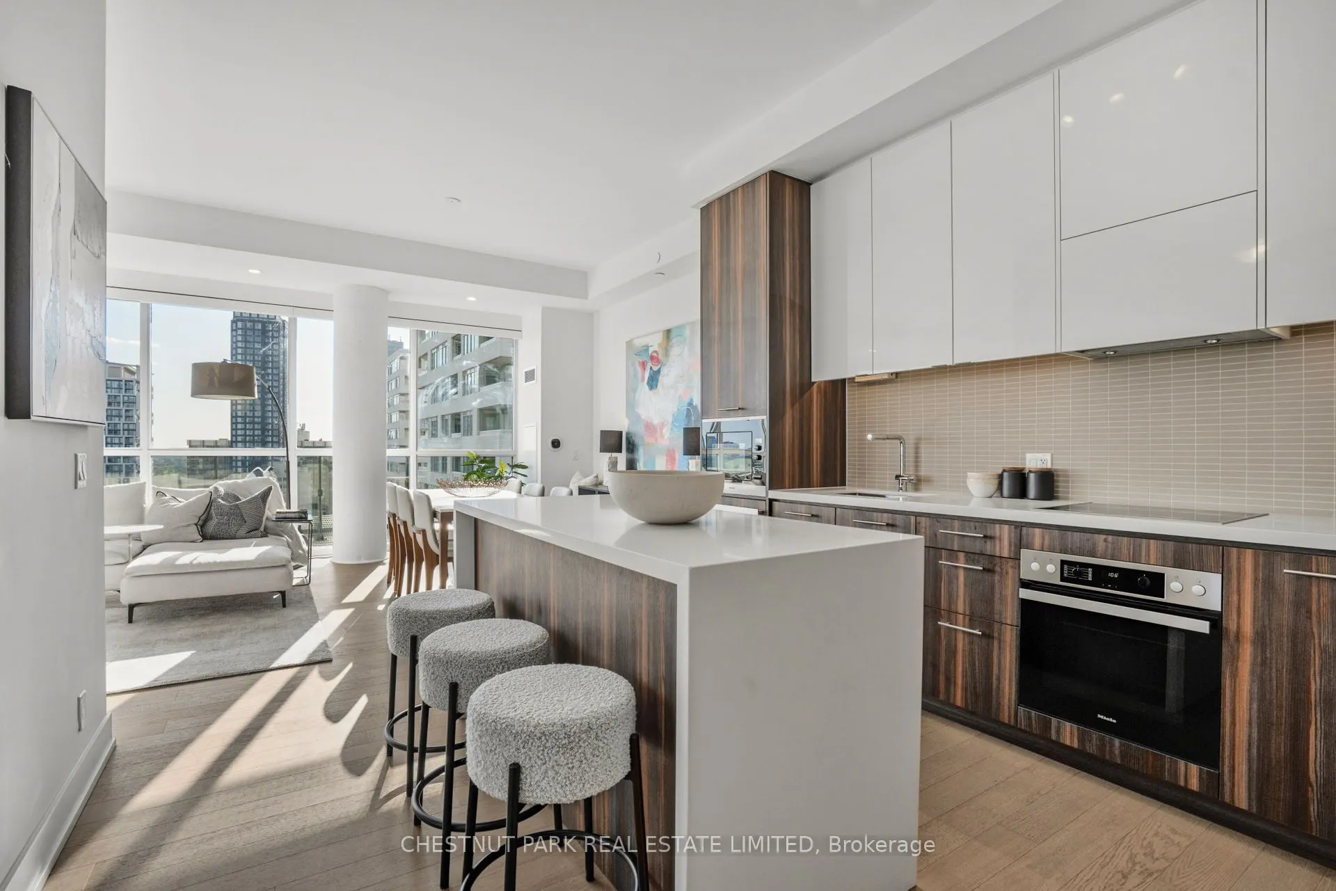 11 Lillian Street #1802