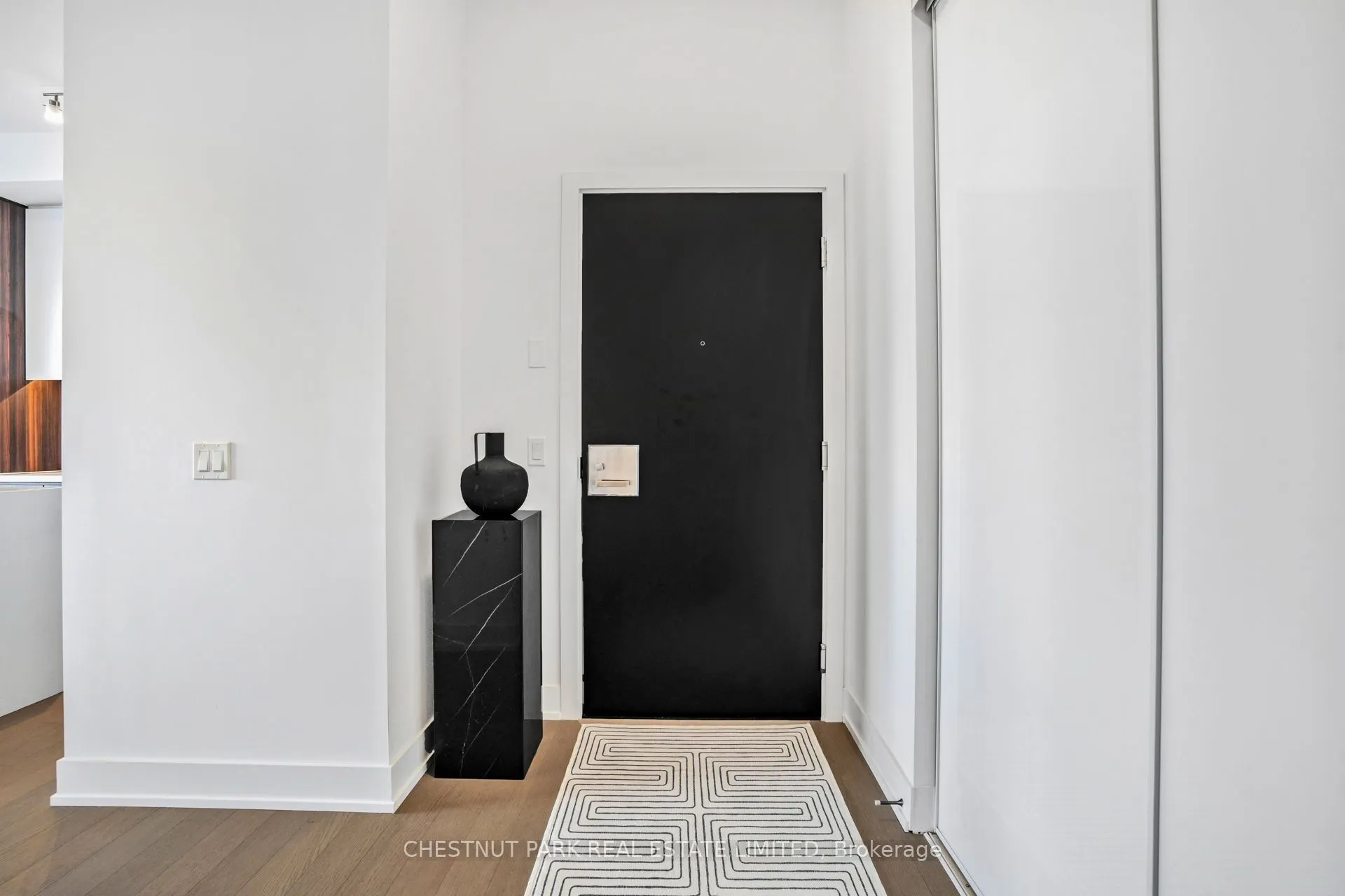 11 Lillian Street #1802