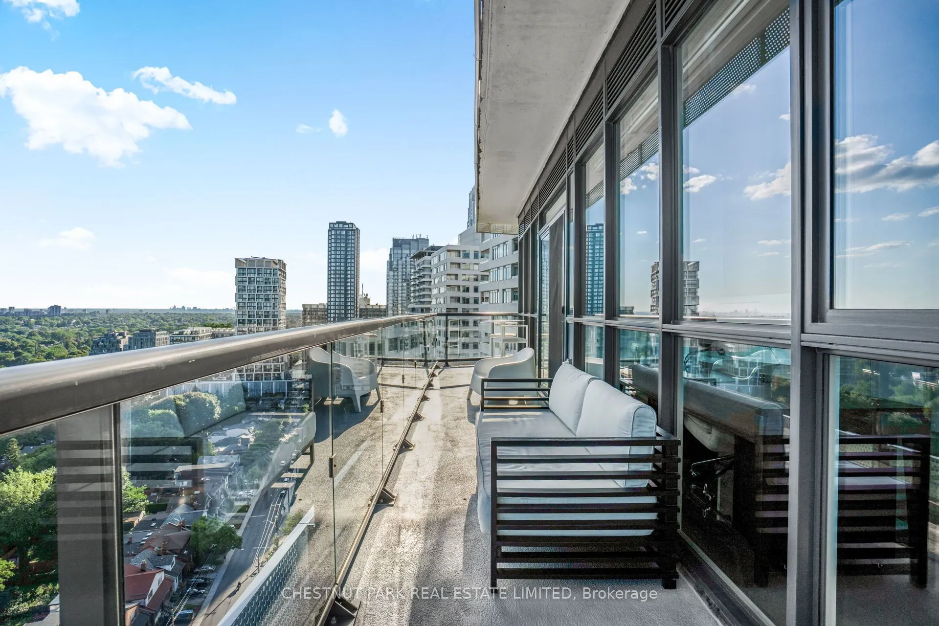 11 Lillian Street #1802