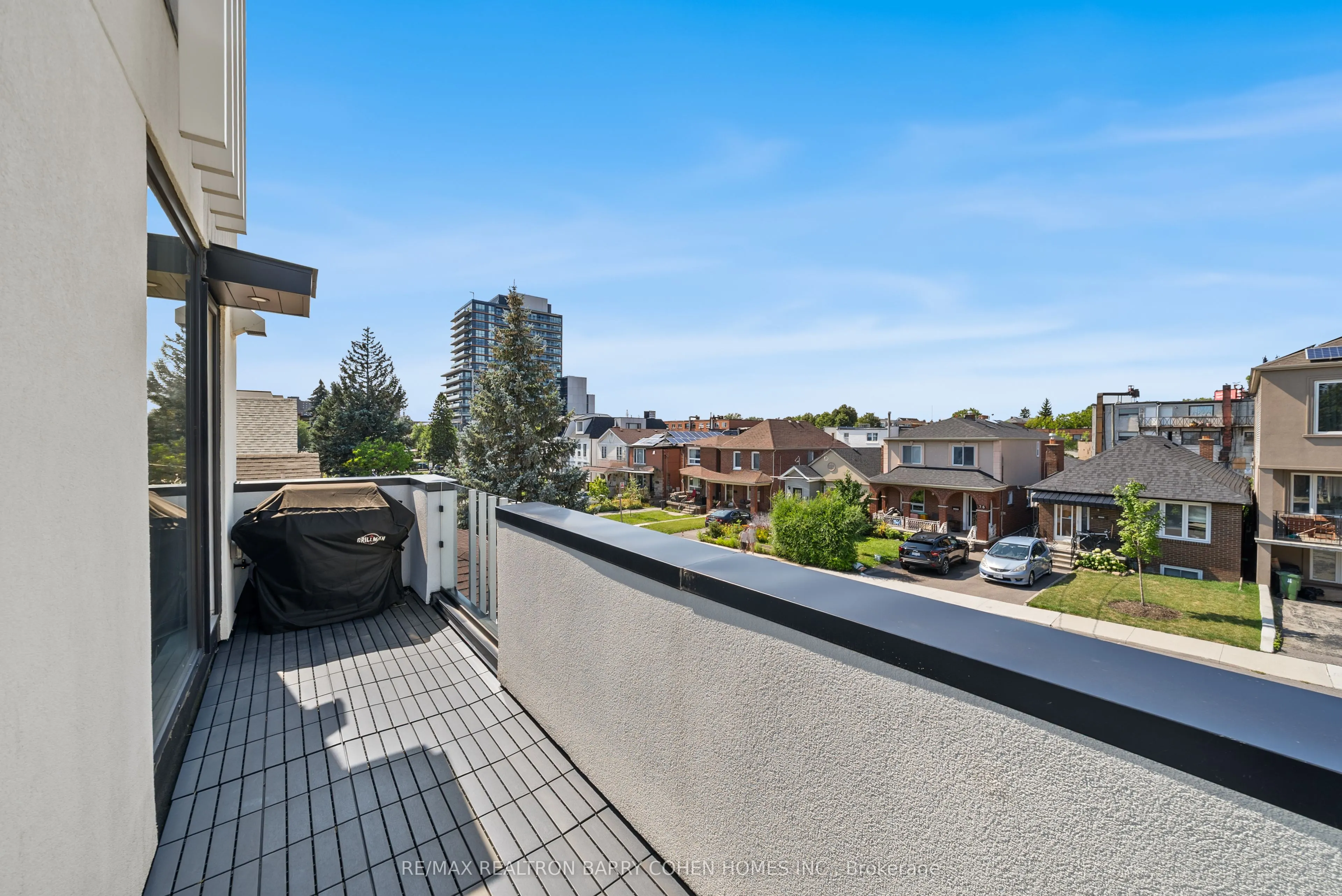 33 Lanark Avenue