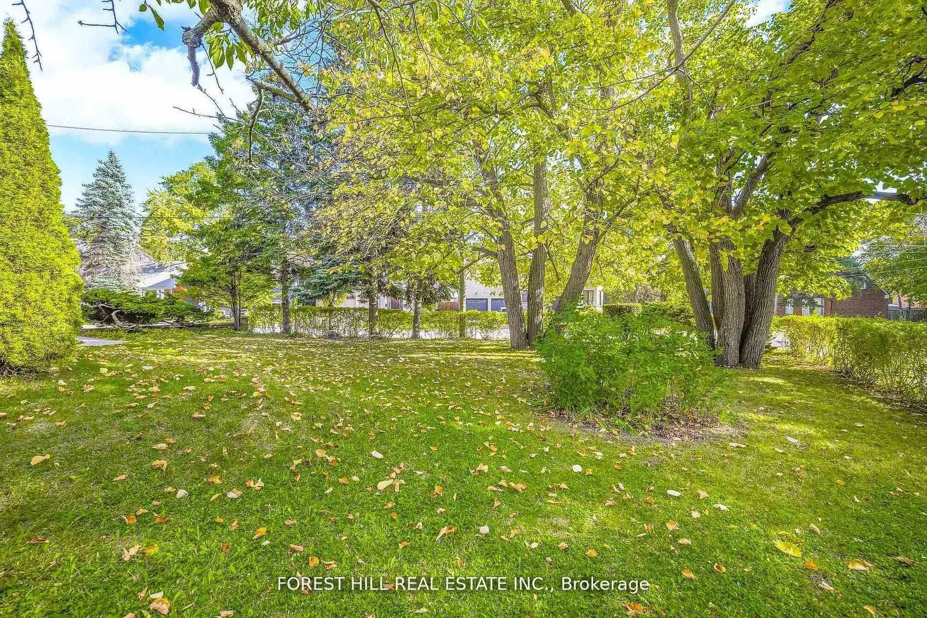 18 Irvington Crescent