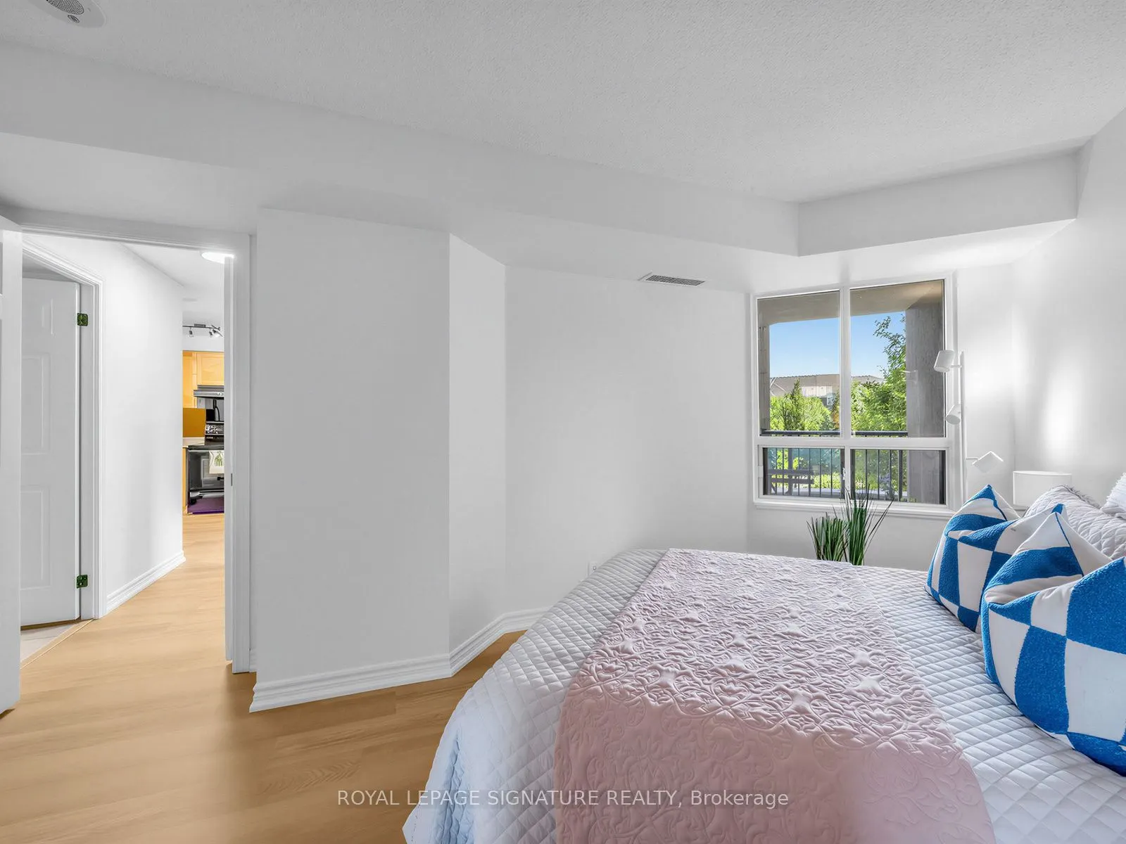 16 Dallimore Circle #220
