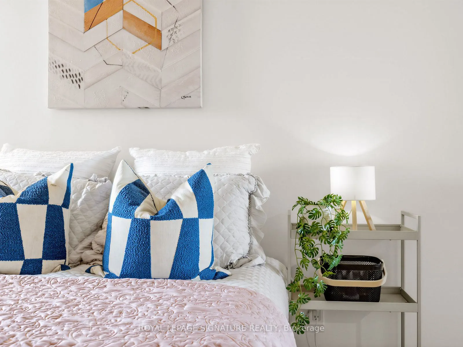 16 Dallimore Circle #220