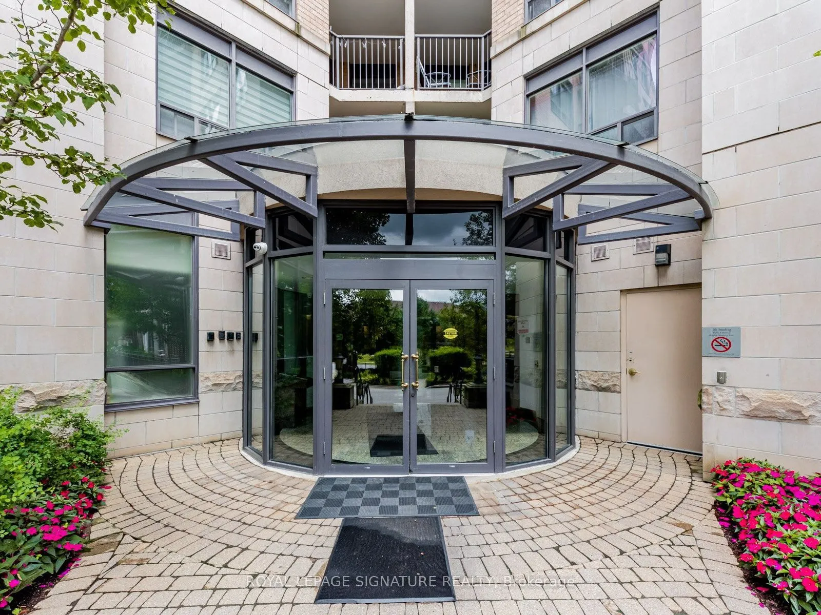 16 Dallimore Circle #220