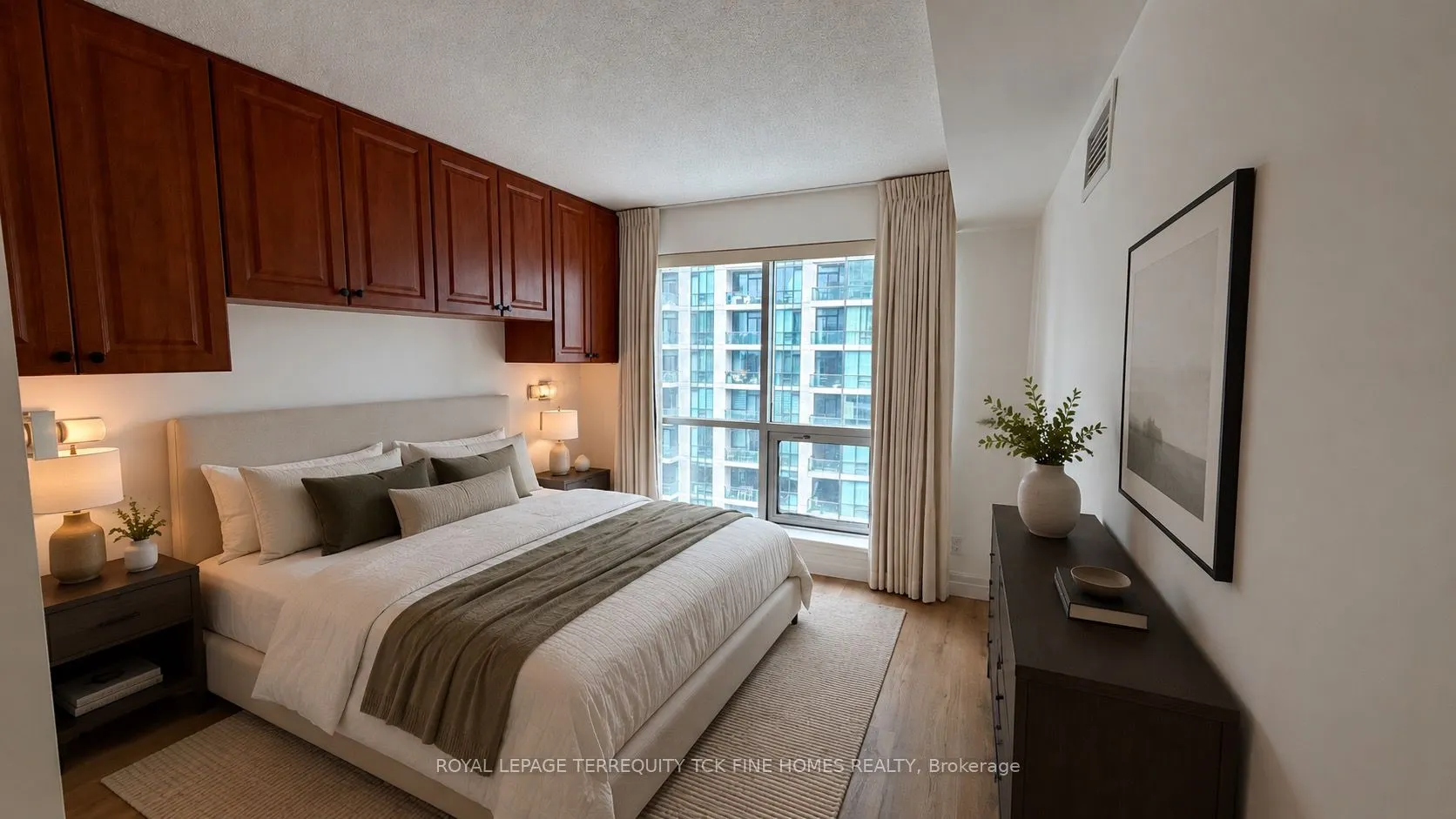 10 Yonge Street #2604
