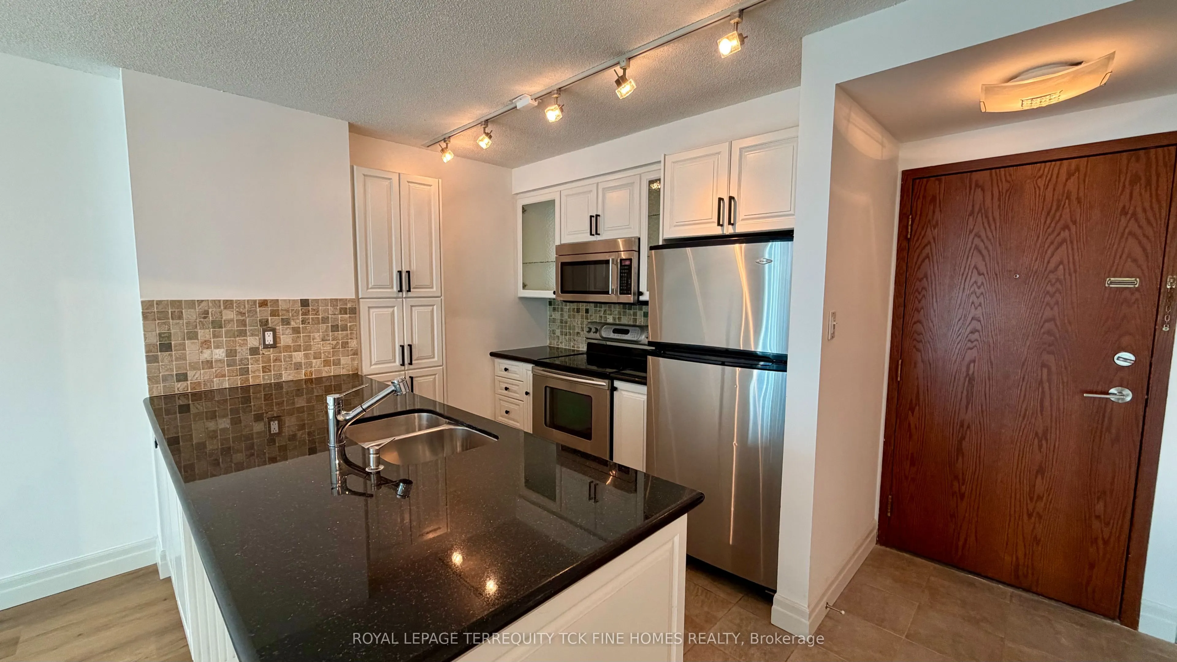 10 Yonge Street #2604
