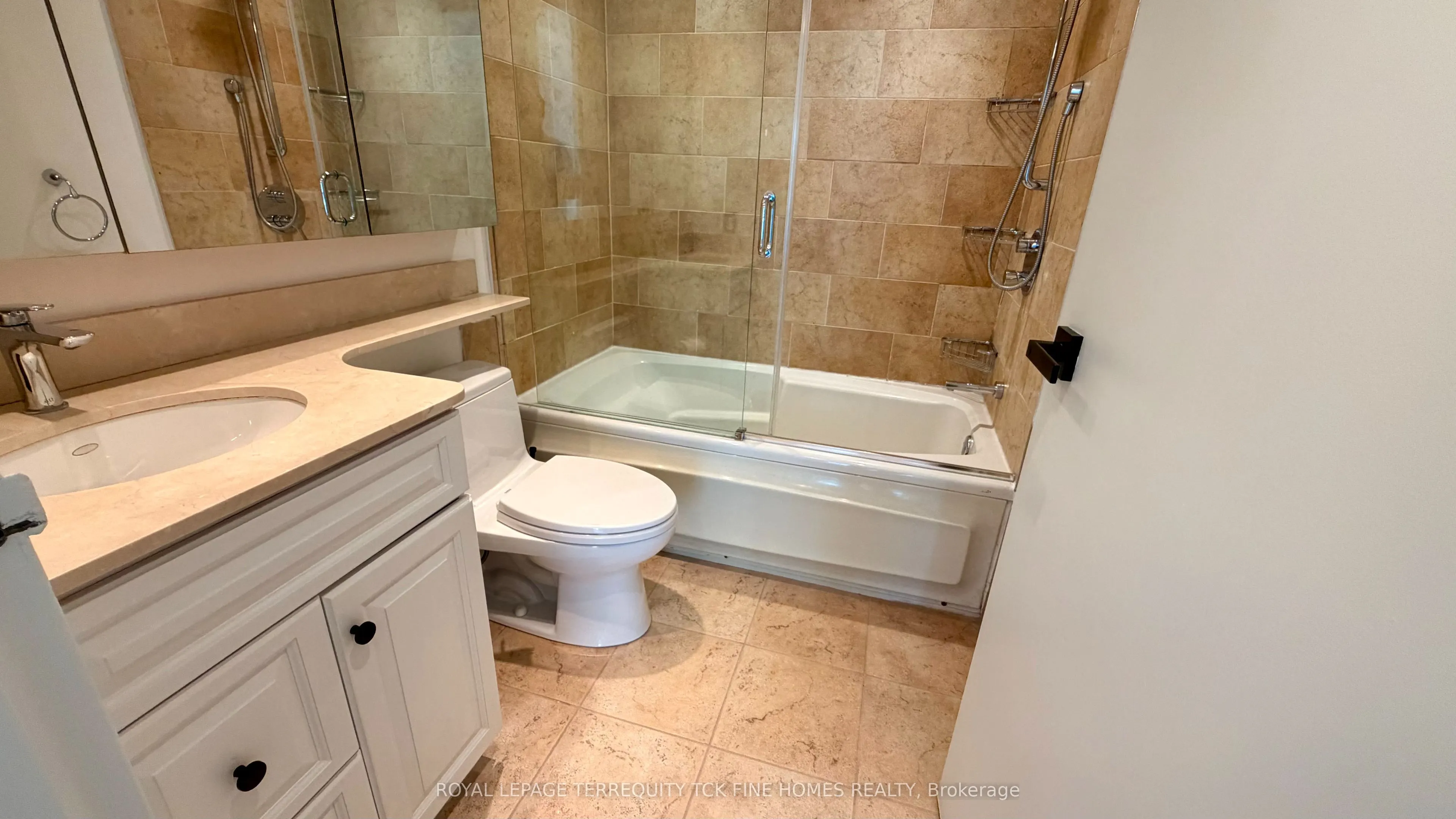 10 Yonge Street #2604