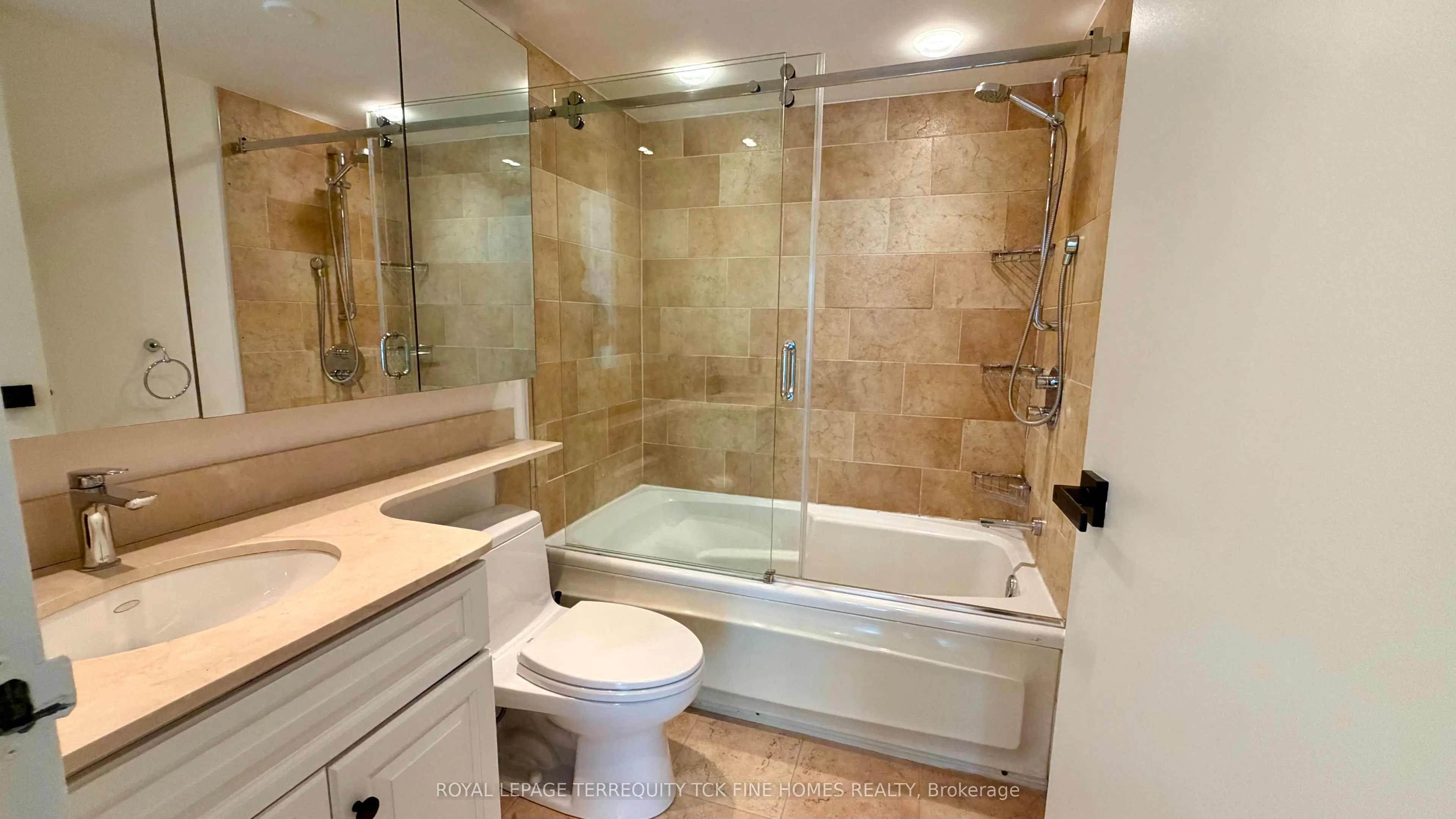 10 Yonge Street #2604