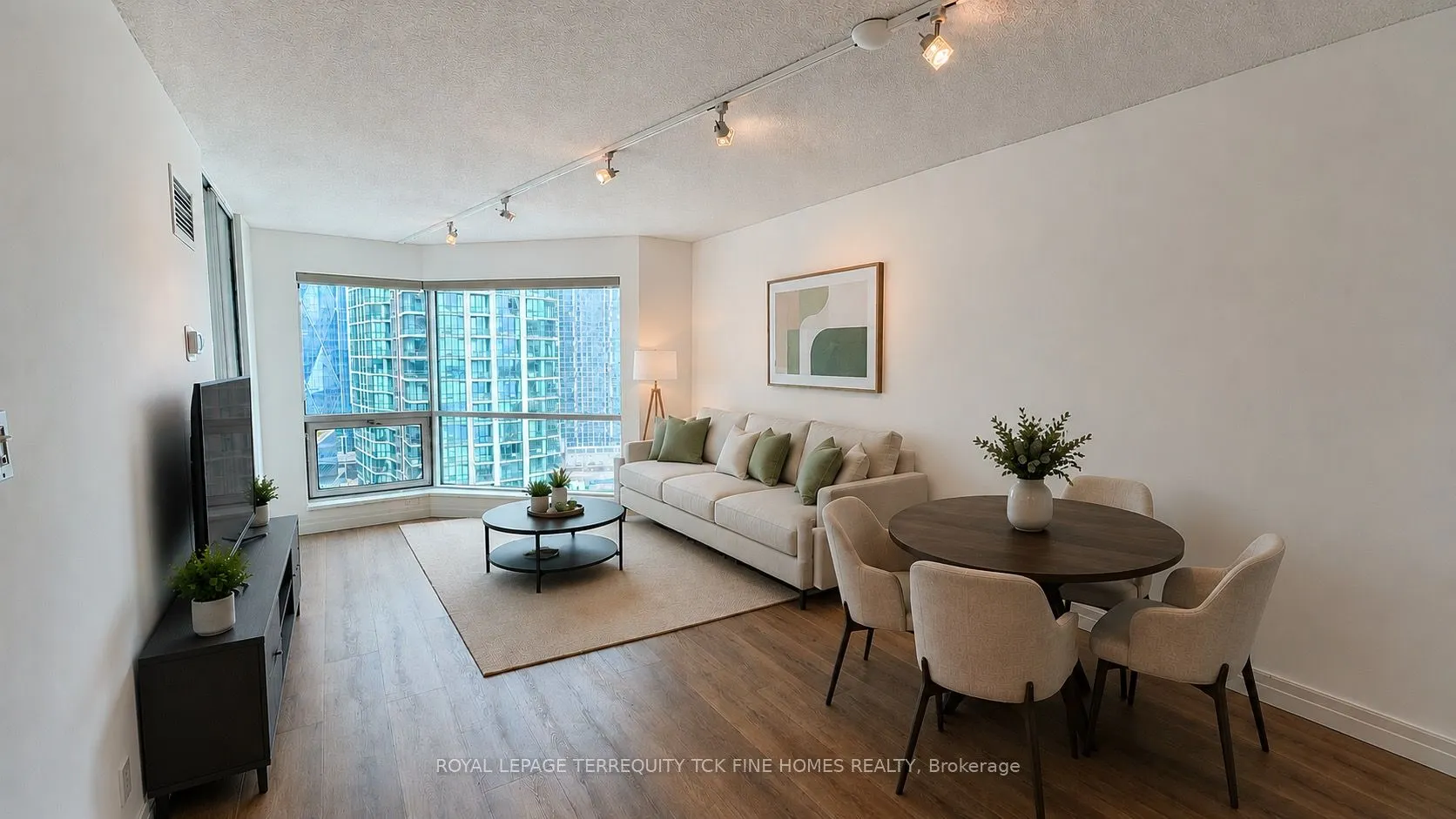 10 Yonge Street #2604