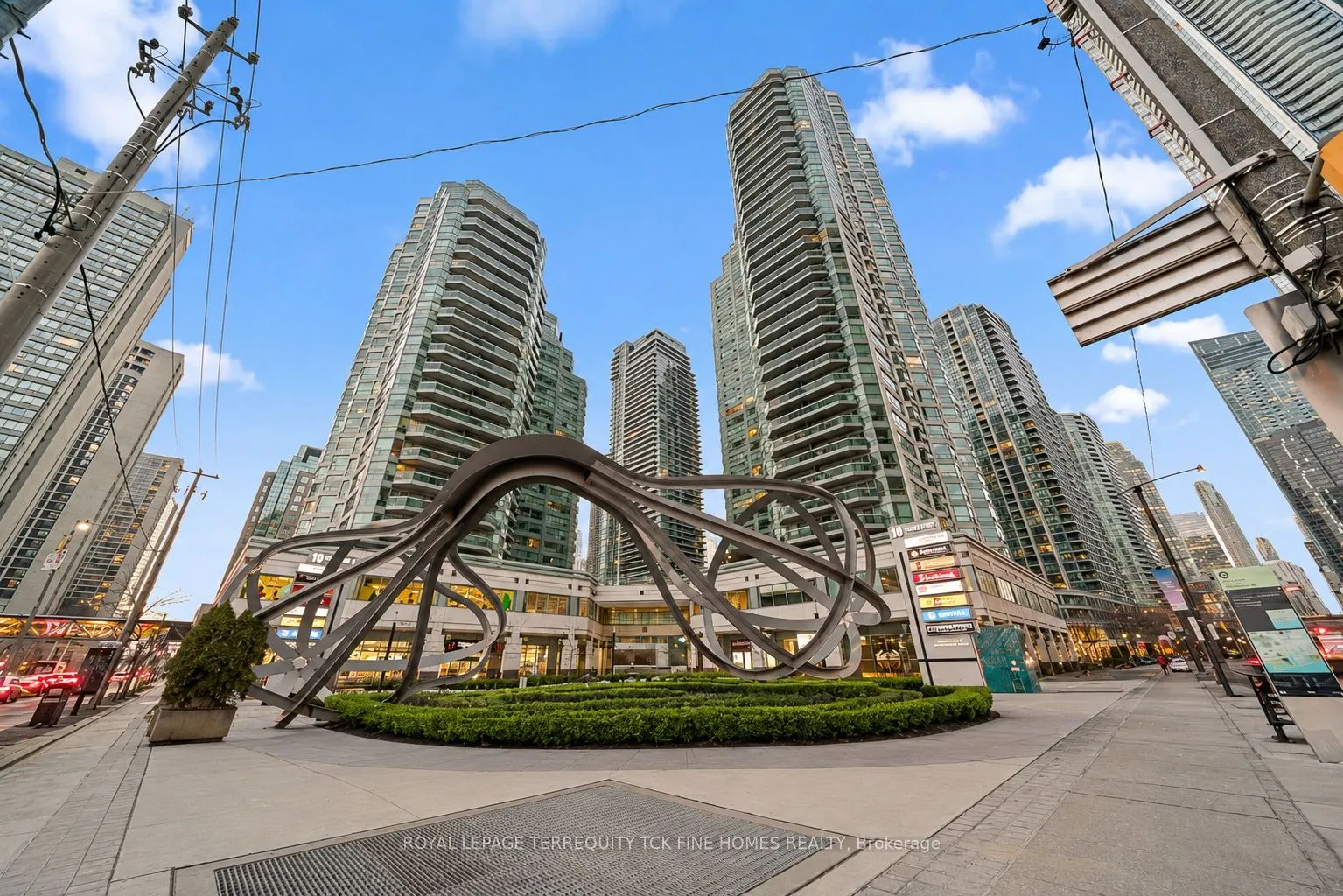10 Yonge Street #2604
