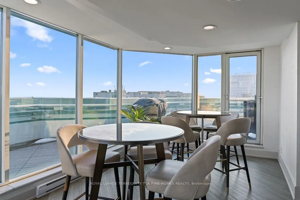 10 Yonge Street #2604