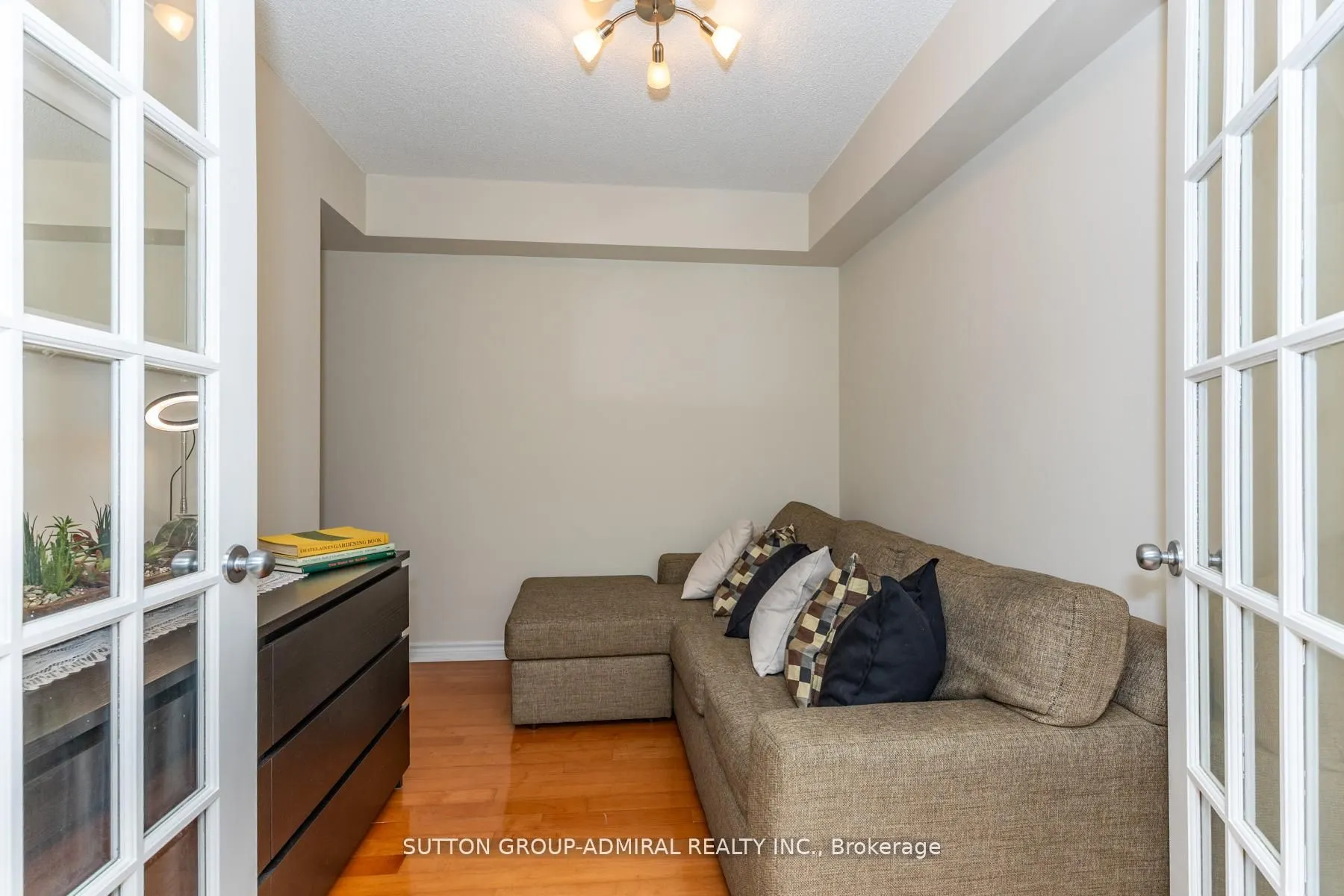 1 Rean Drive #1606