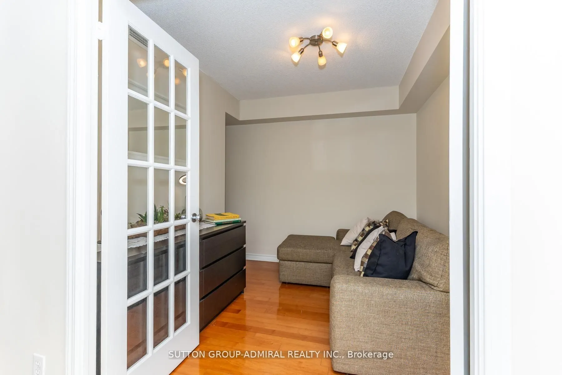 1 Rean Drive #1606