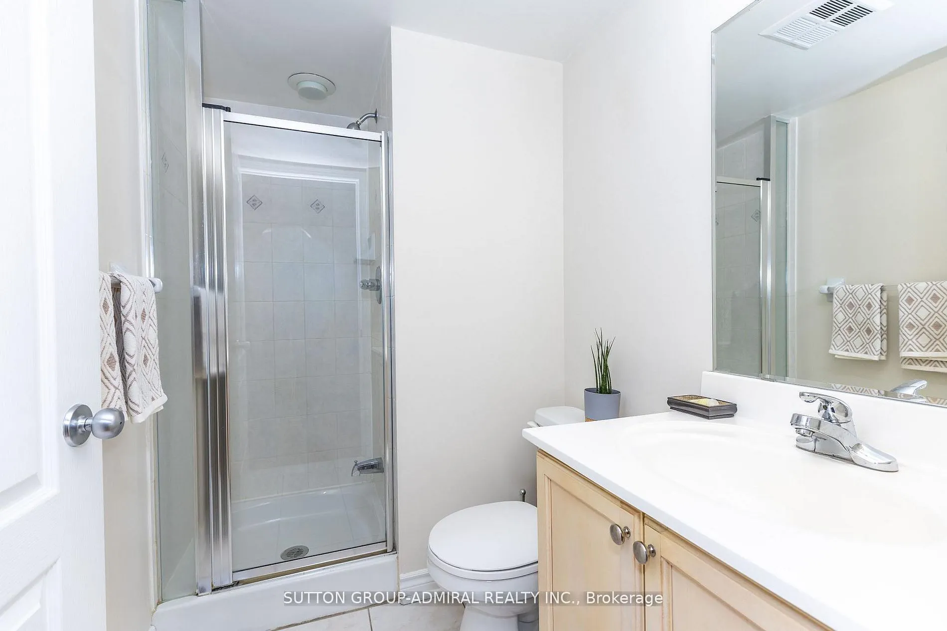 1 Rean Drive #1606
