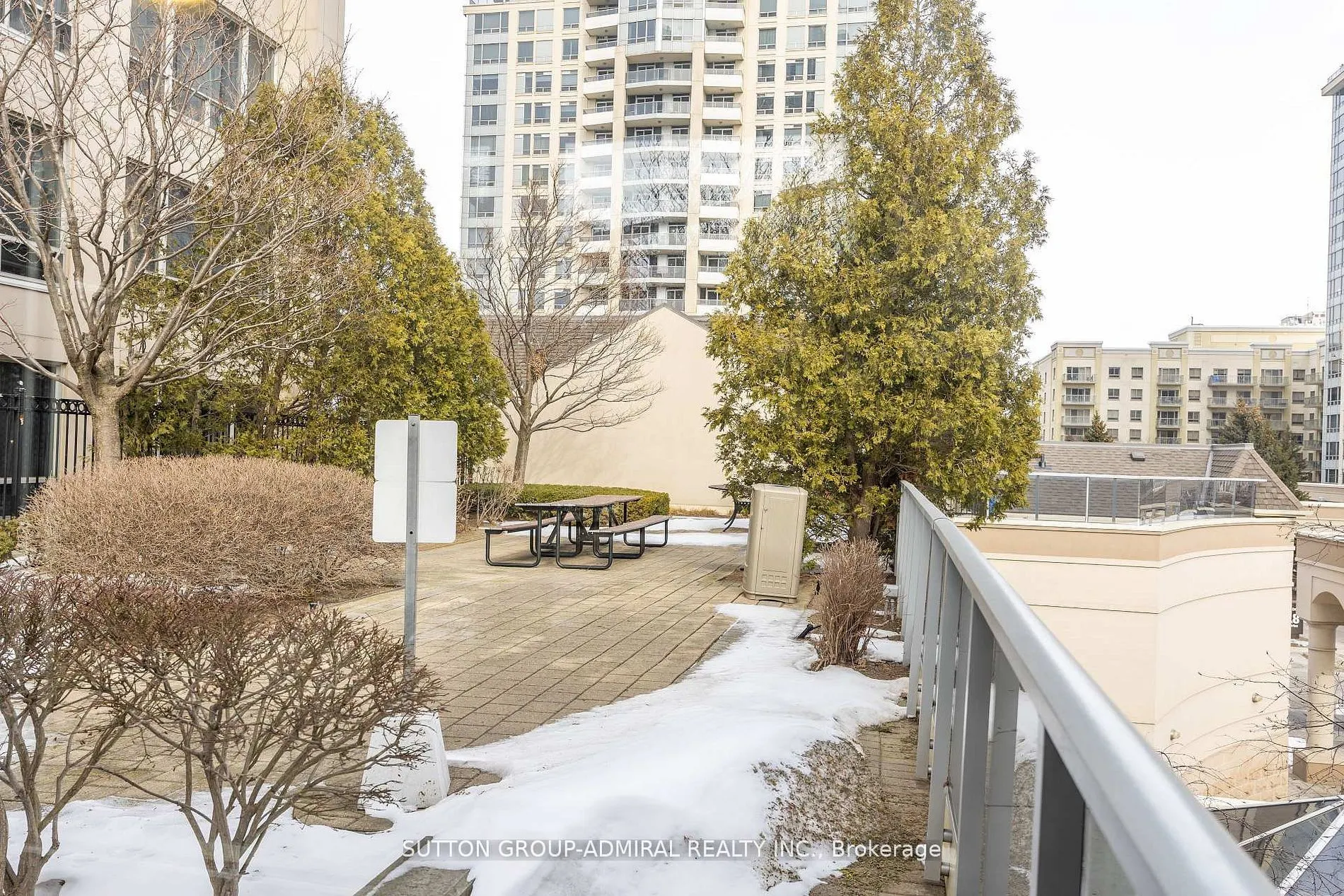 1 Rean Drive #1606
