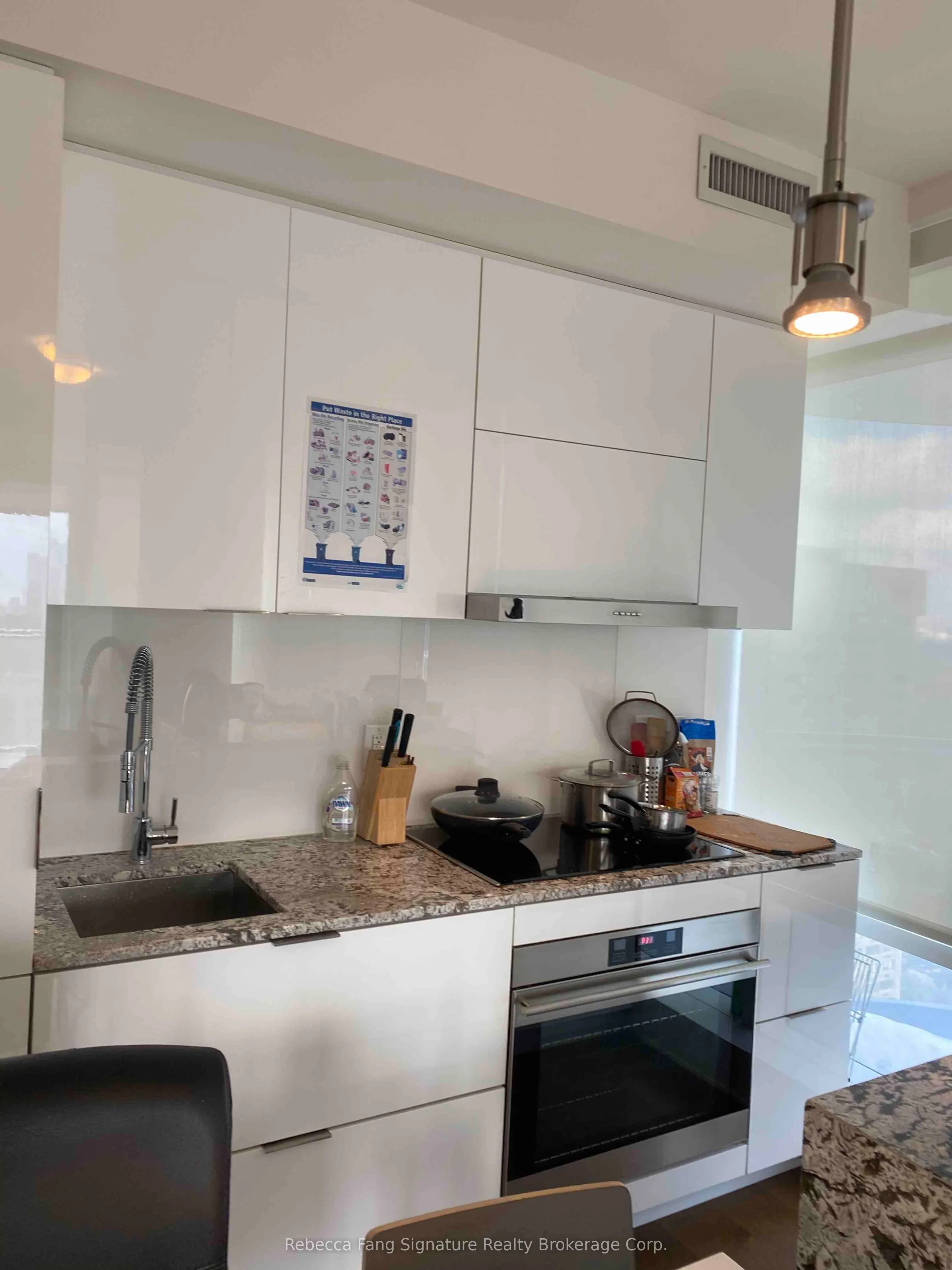1 Bloor Street #3504