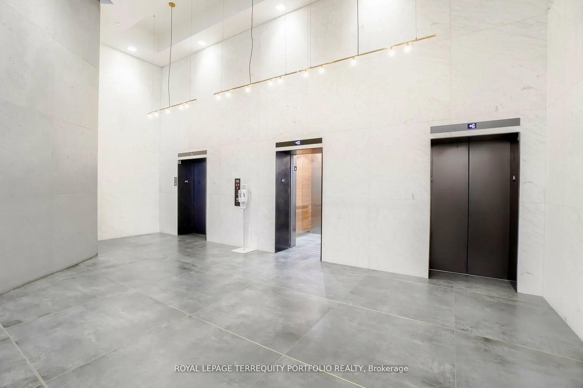 130 Queens Quay E #1220