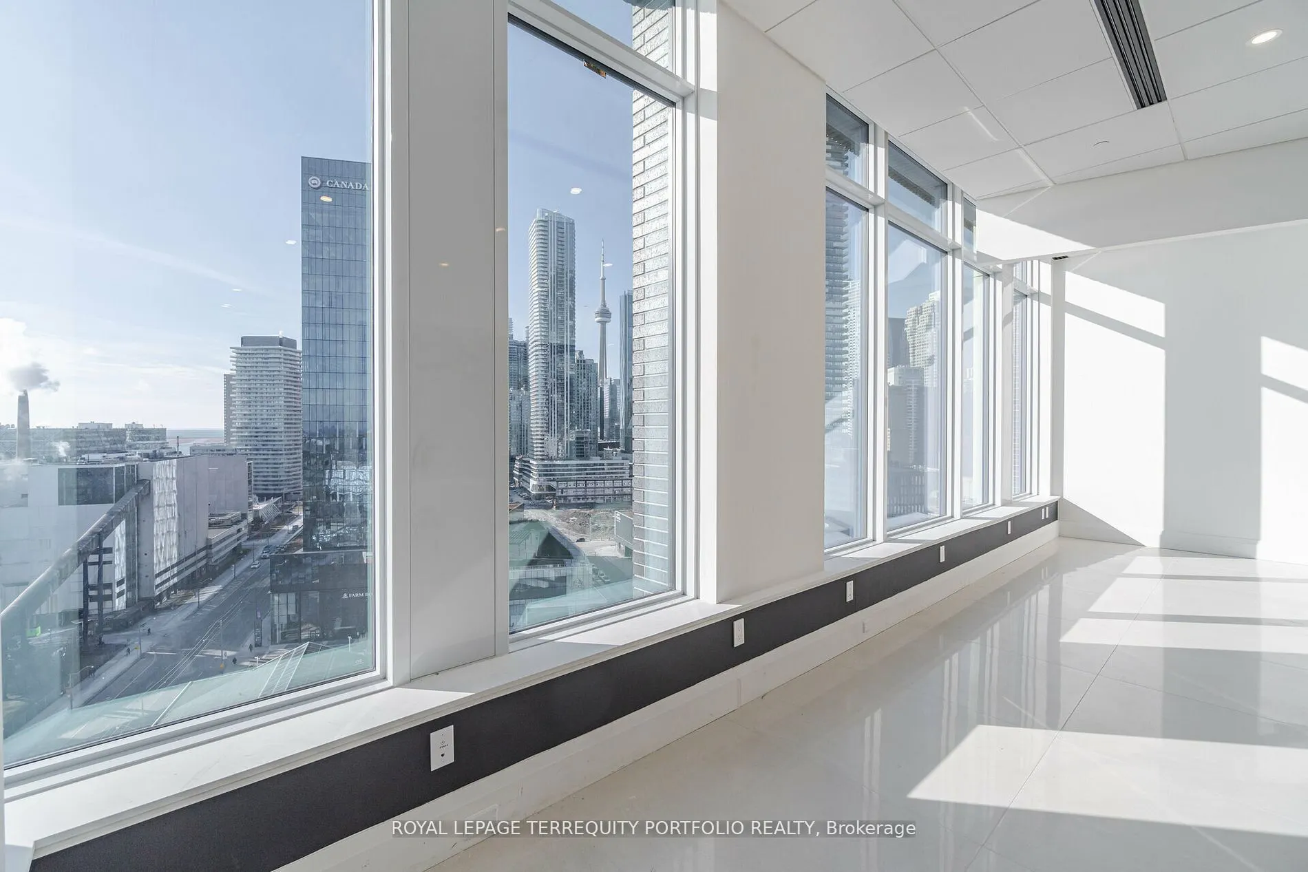130 Queens Quay E #1220