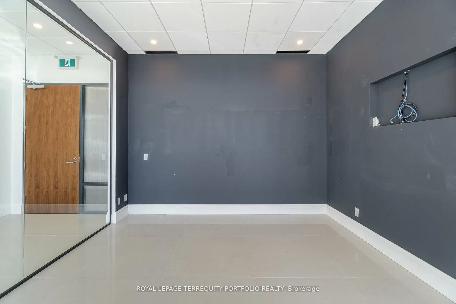 130 Queens Quay E #1220