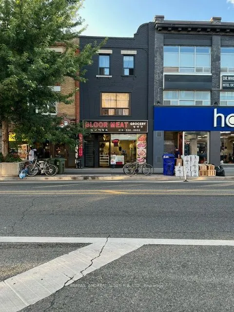 676 Bloor Street W