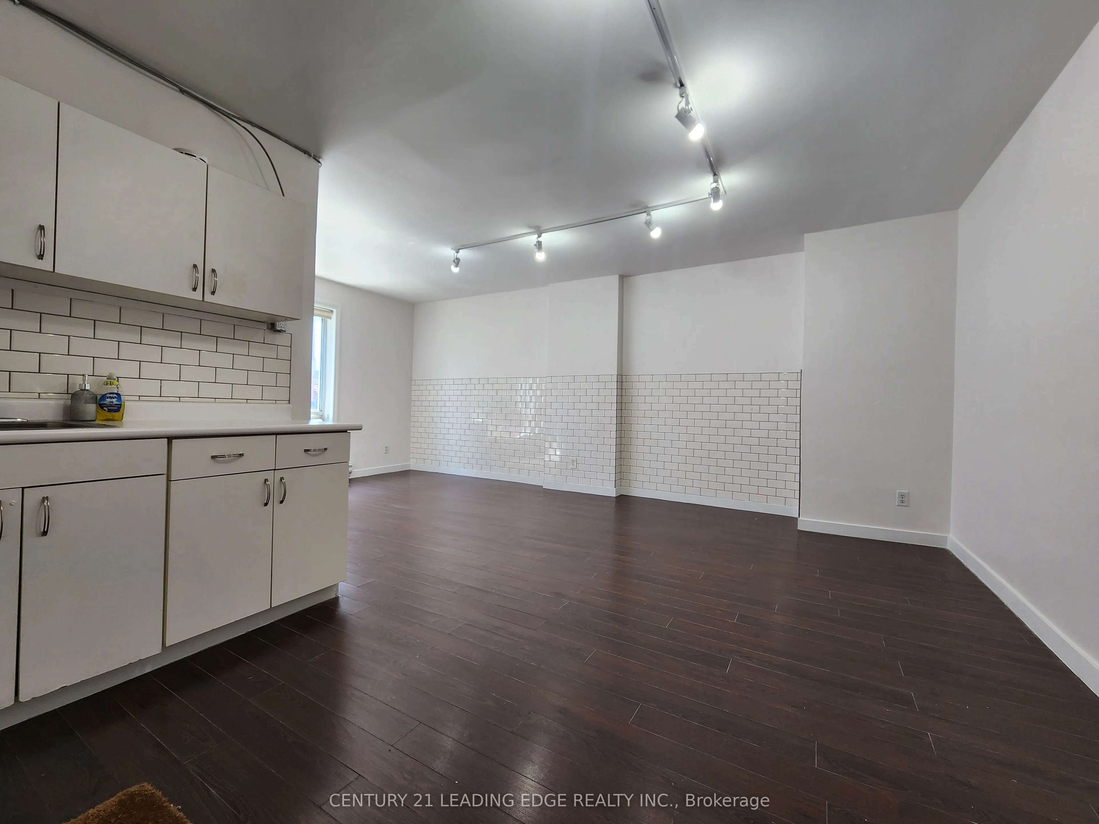 298 Gerrard Street E #2A&B