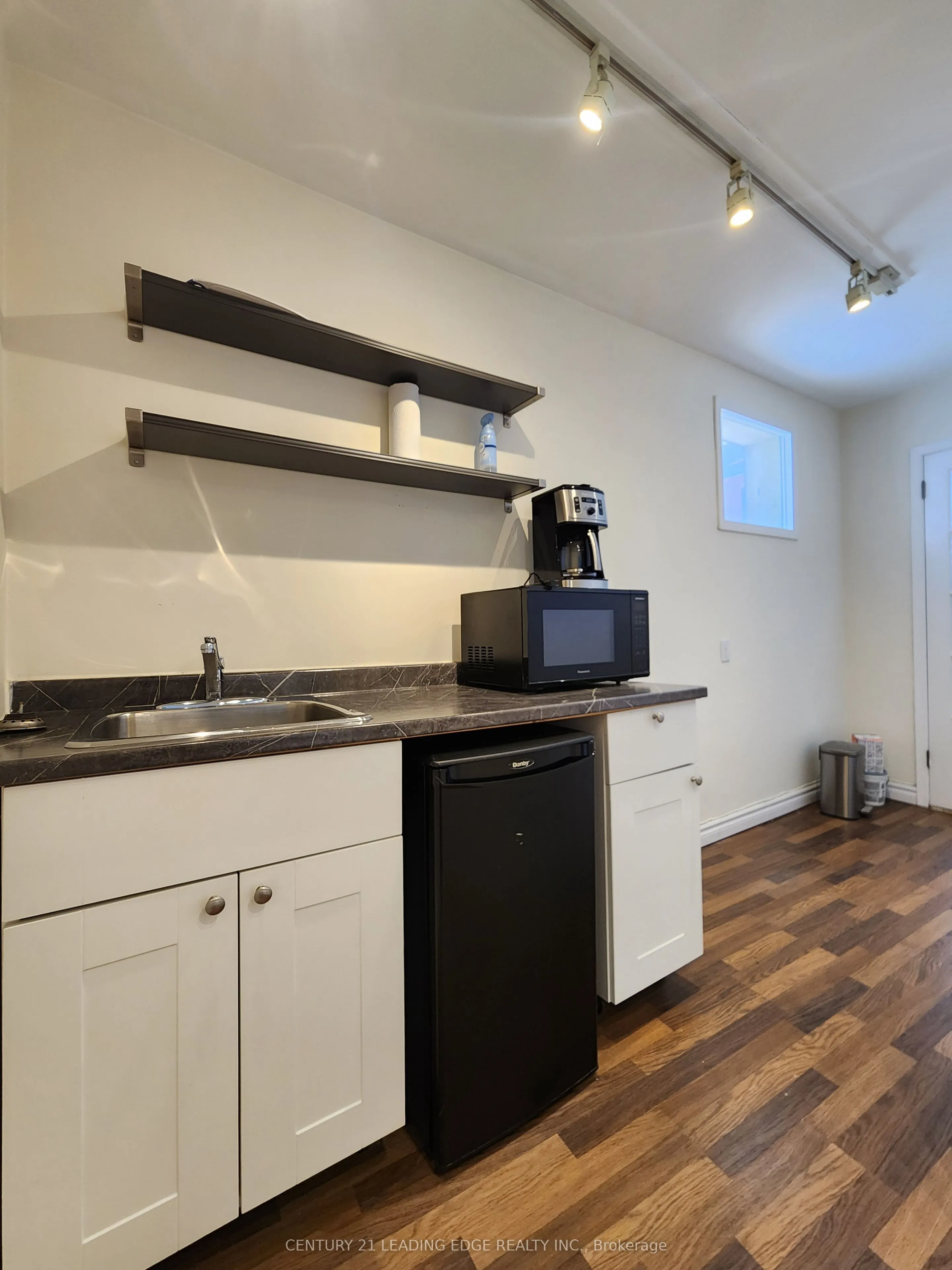 298 Gerrard Street E #2A&B