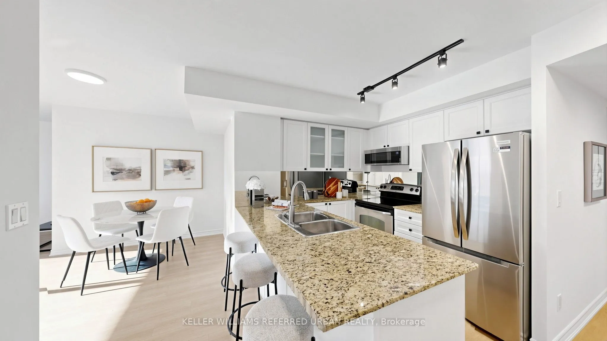 761 Bay Street #2205