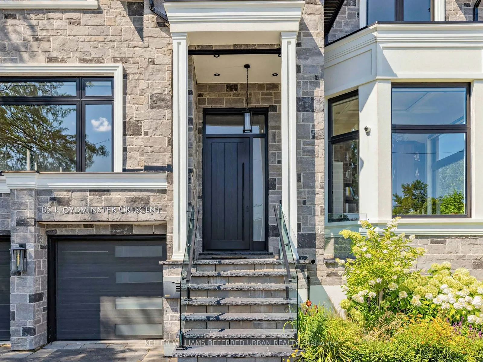 35 Lloydminster Crescent