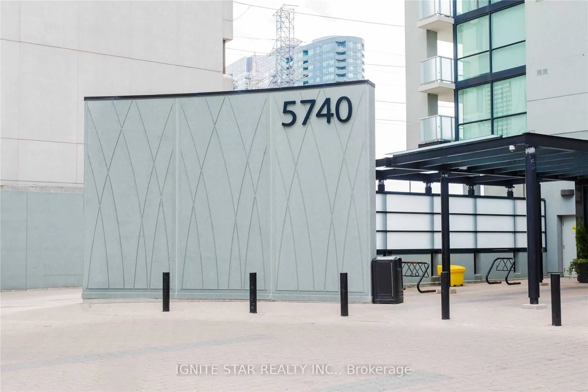 5740 Yonge Street #1201