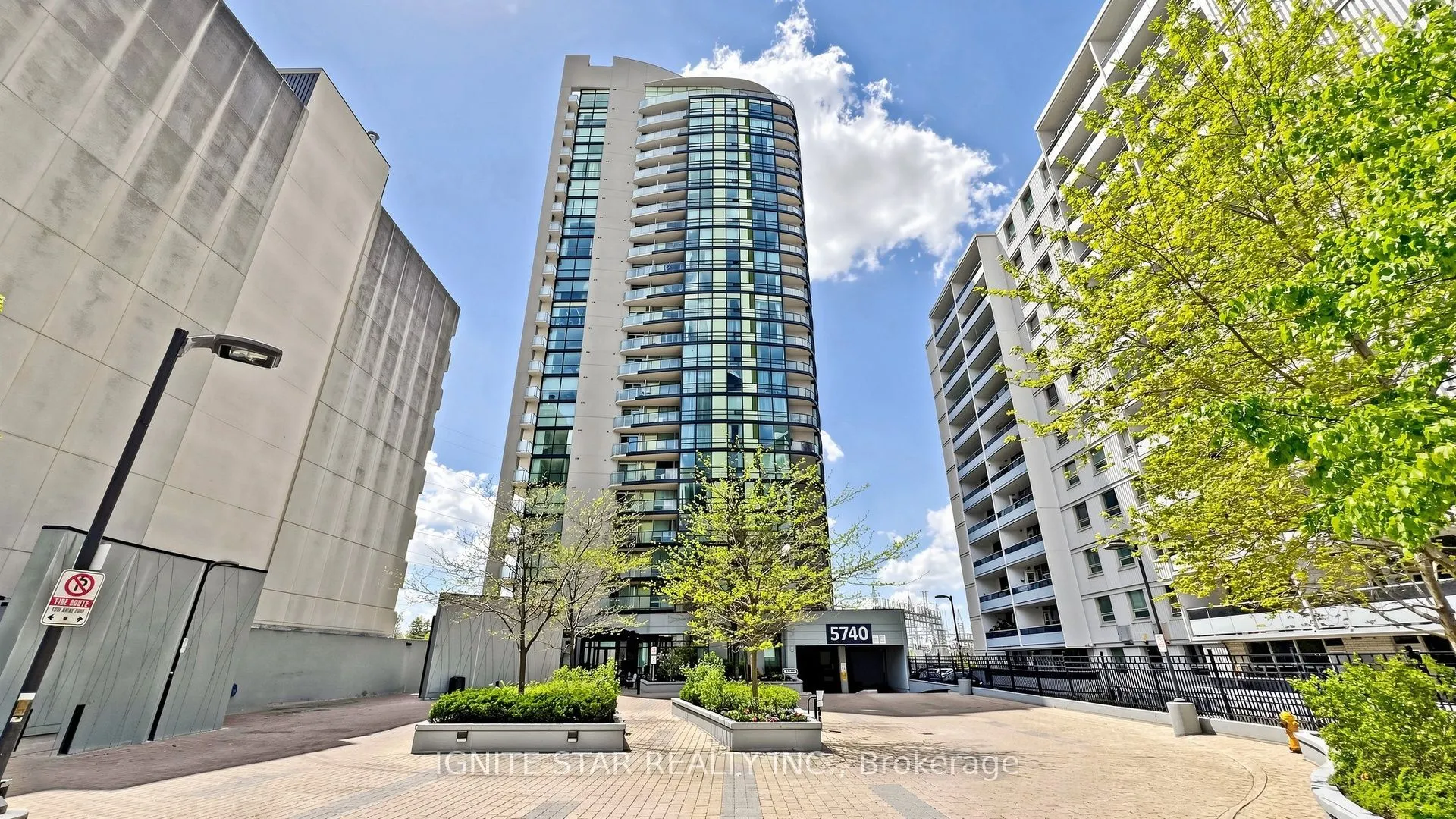 5740 Yonge Street #1201