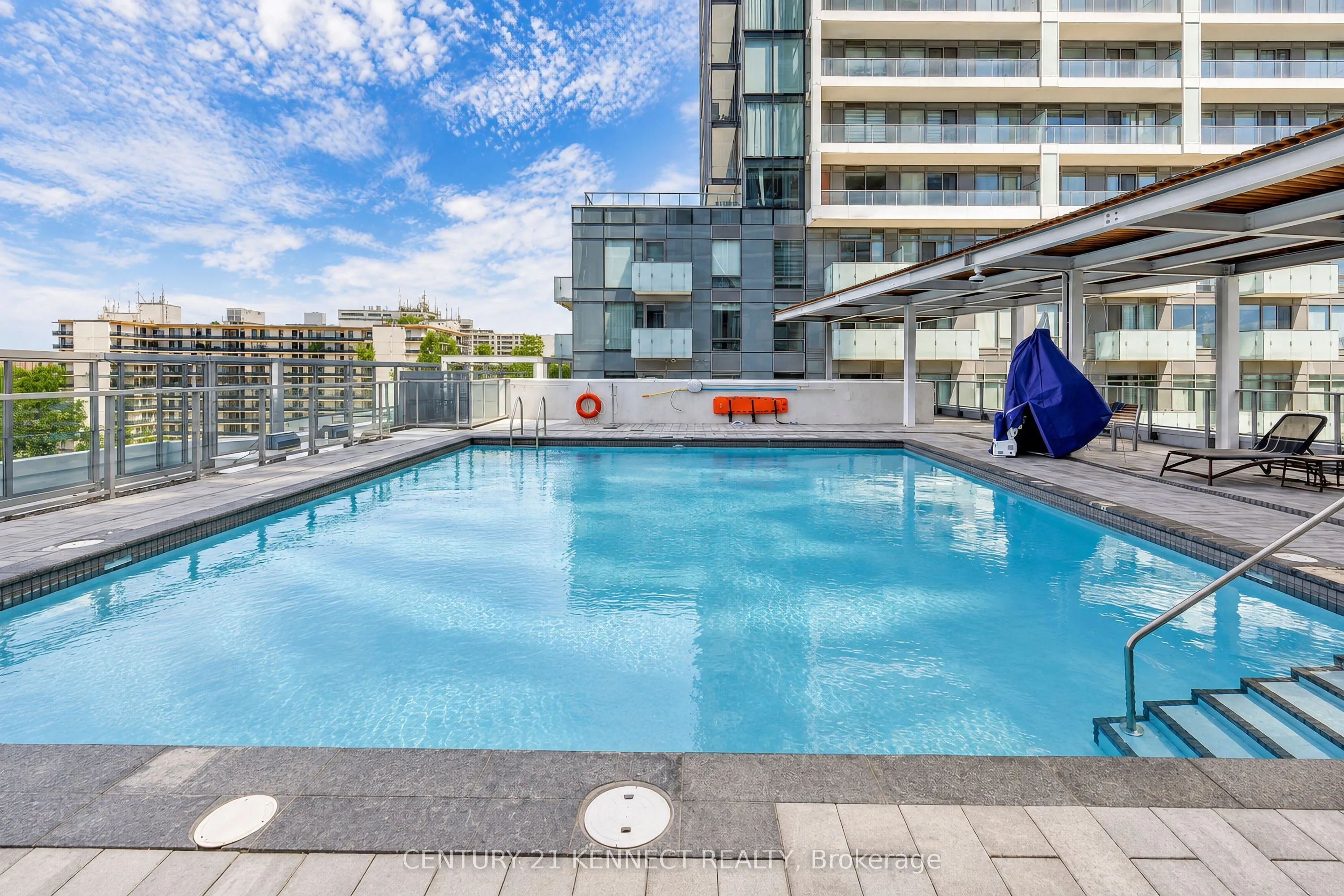 7 Golden Lion Heights #826