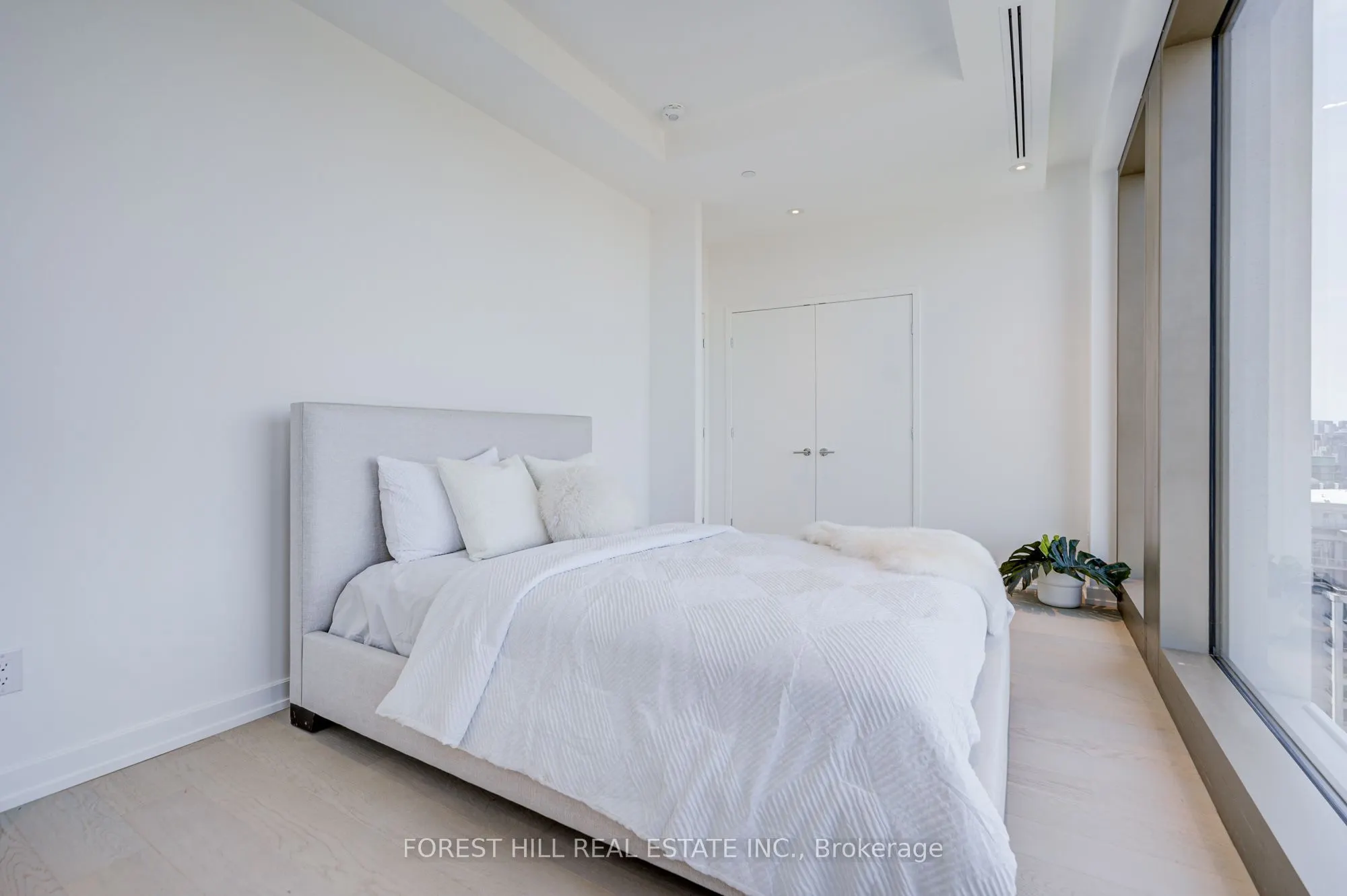 1315 BAY Street #2202