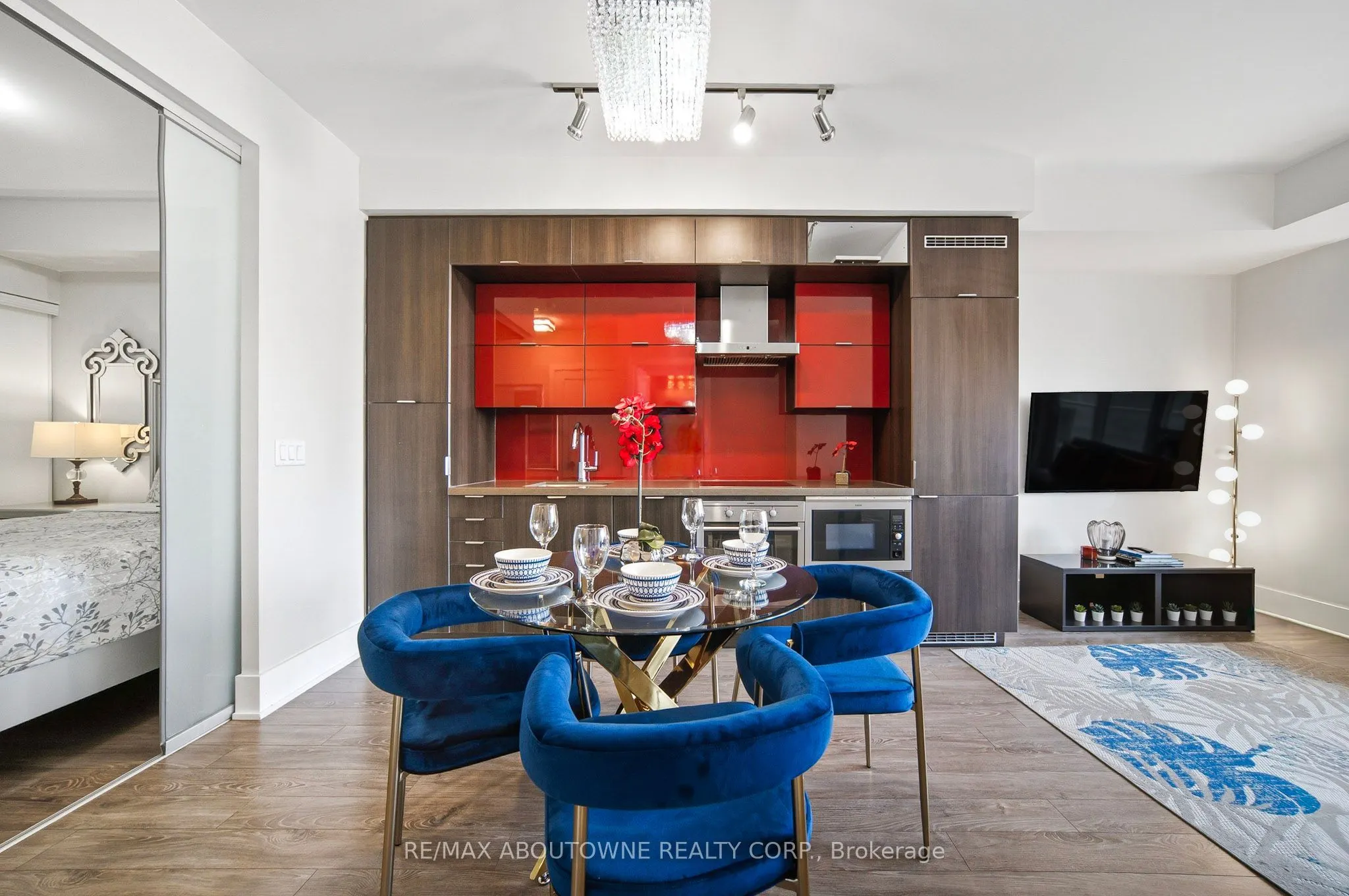 300 Front Street W #3909