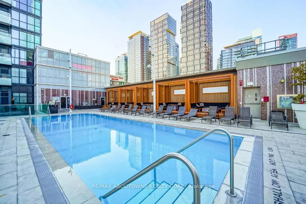 300 Front Street W #3909