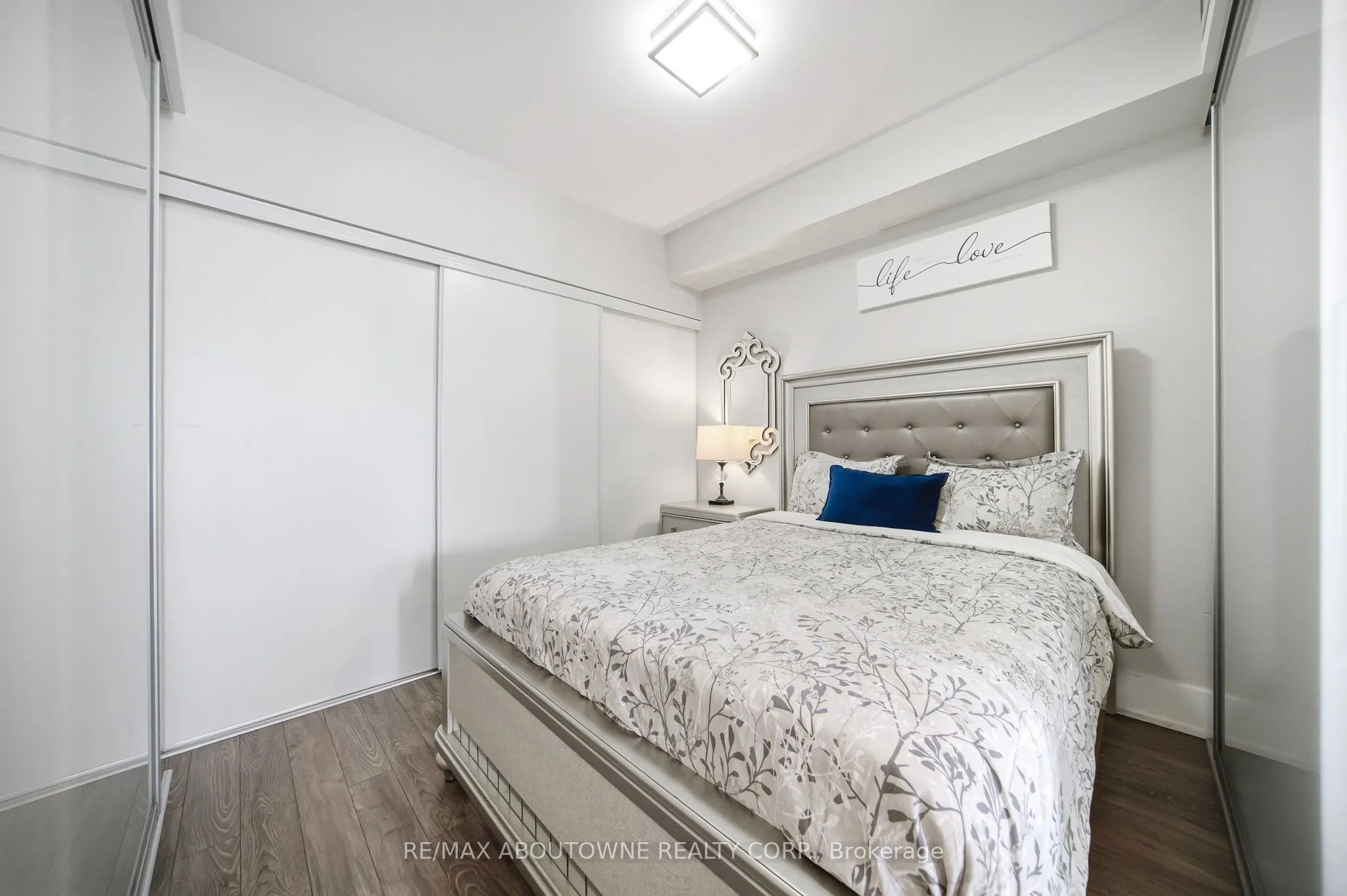 300 Front Street W #3909