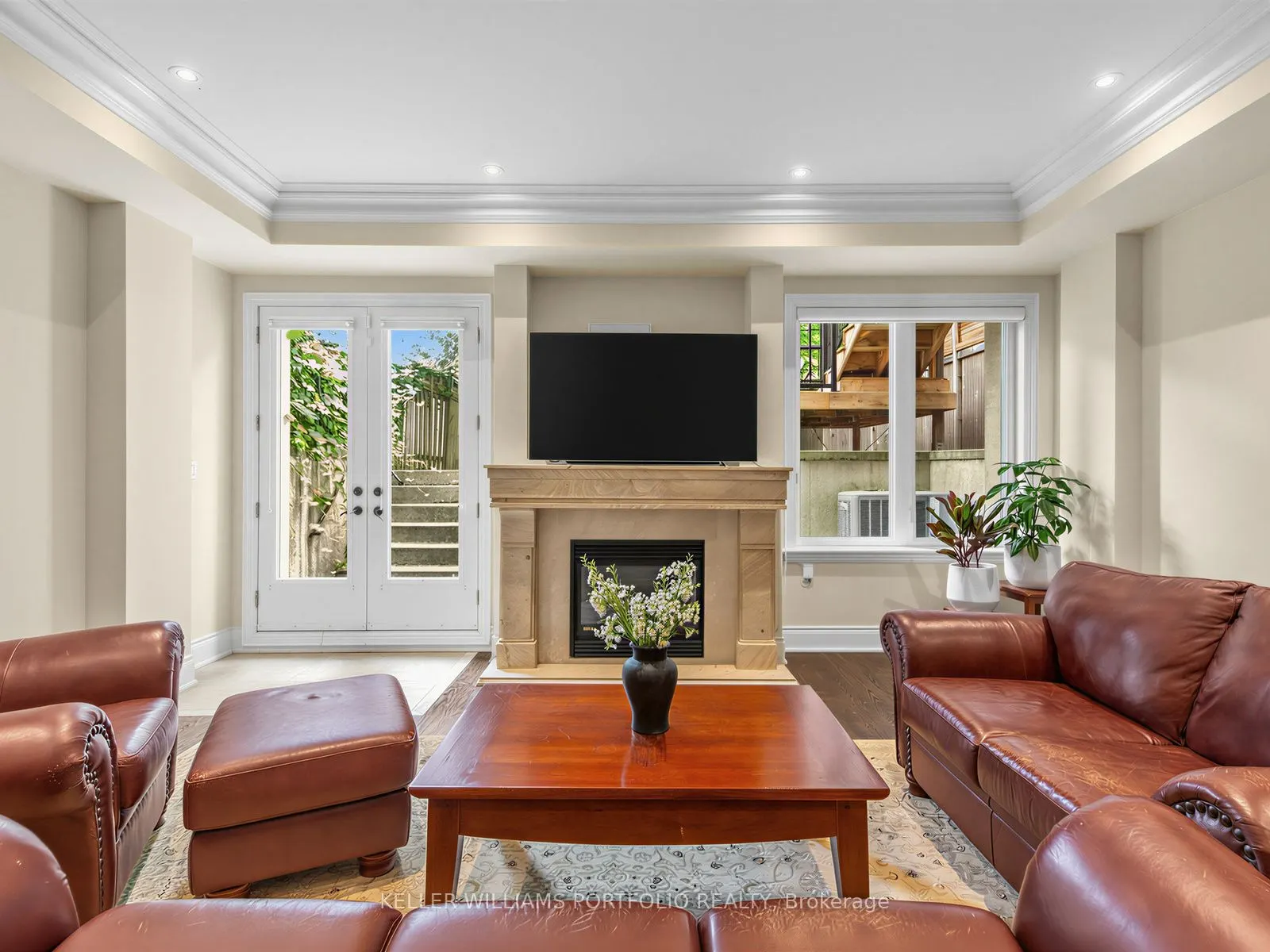 21 Albertus Avenue