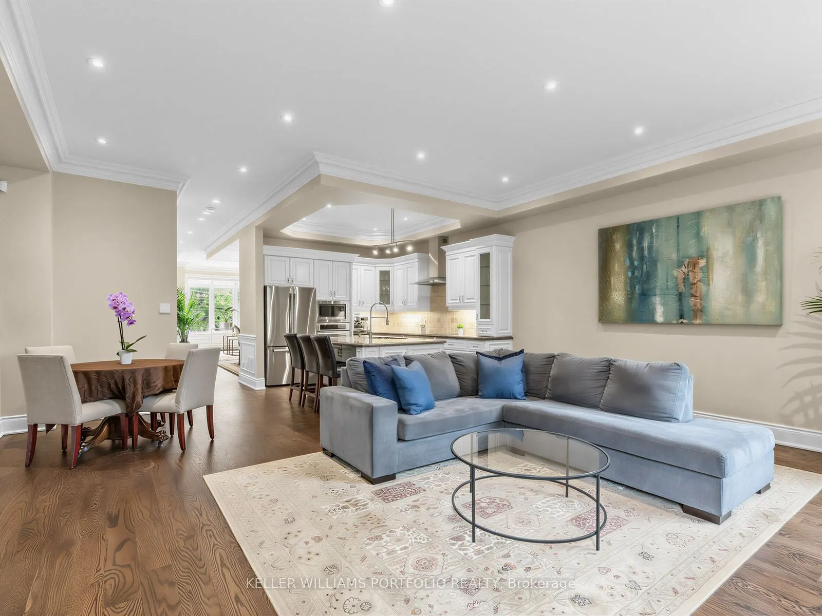 21 Albertus Avenue