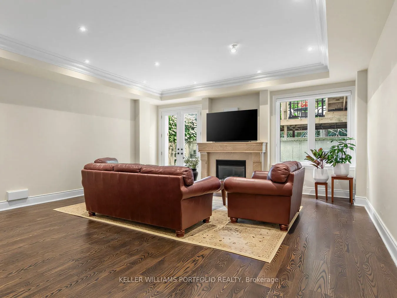 21 Albertus Avenue