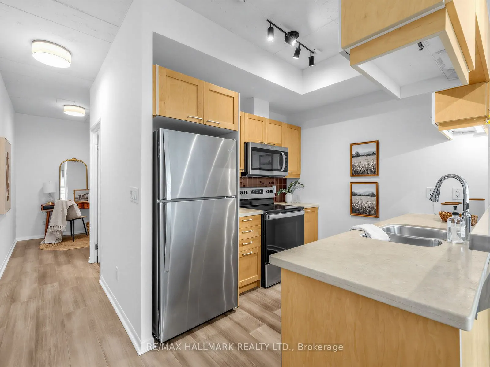 333 Adelaide Street E #728