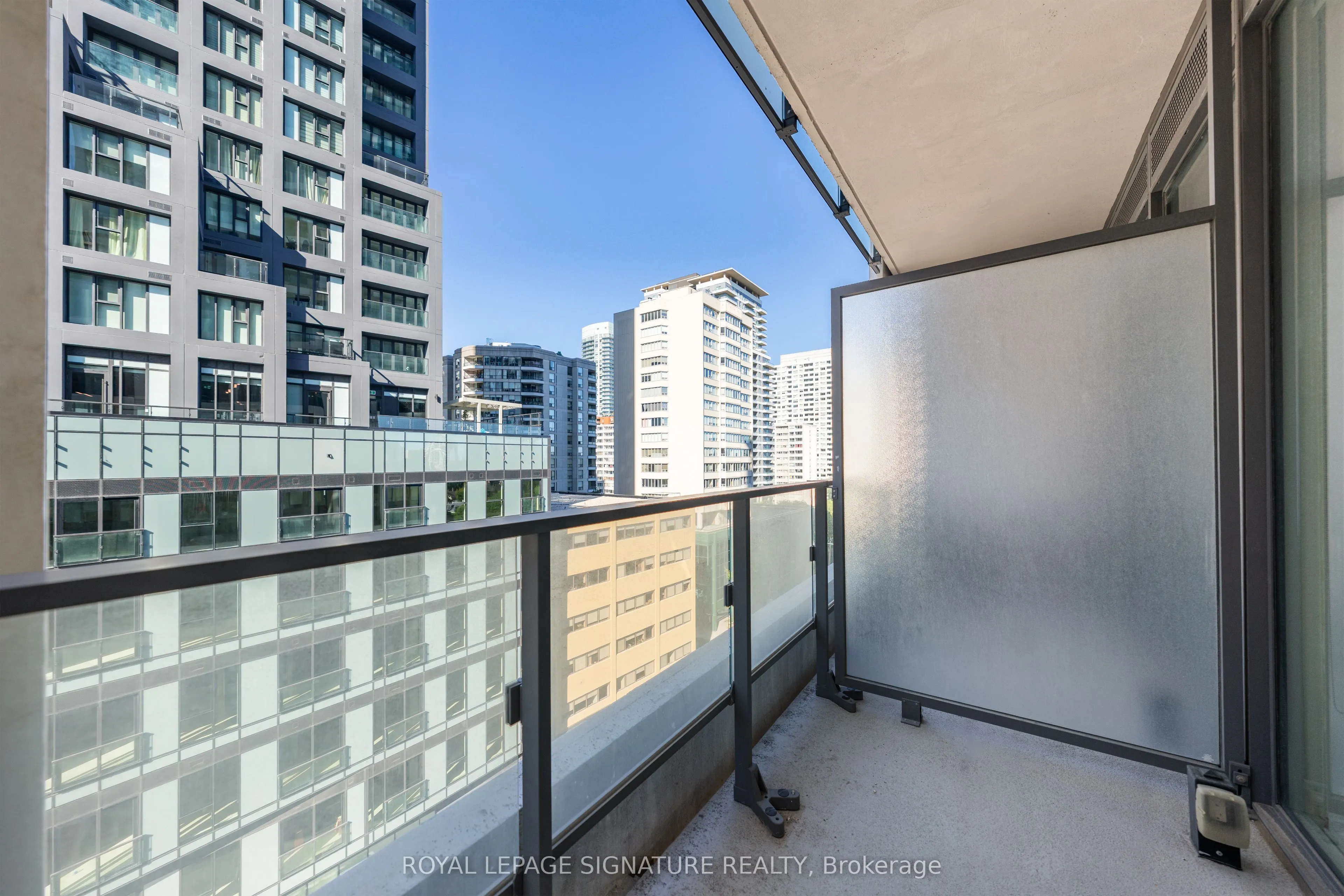 5 Soudan Avenue #1010