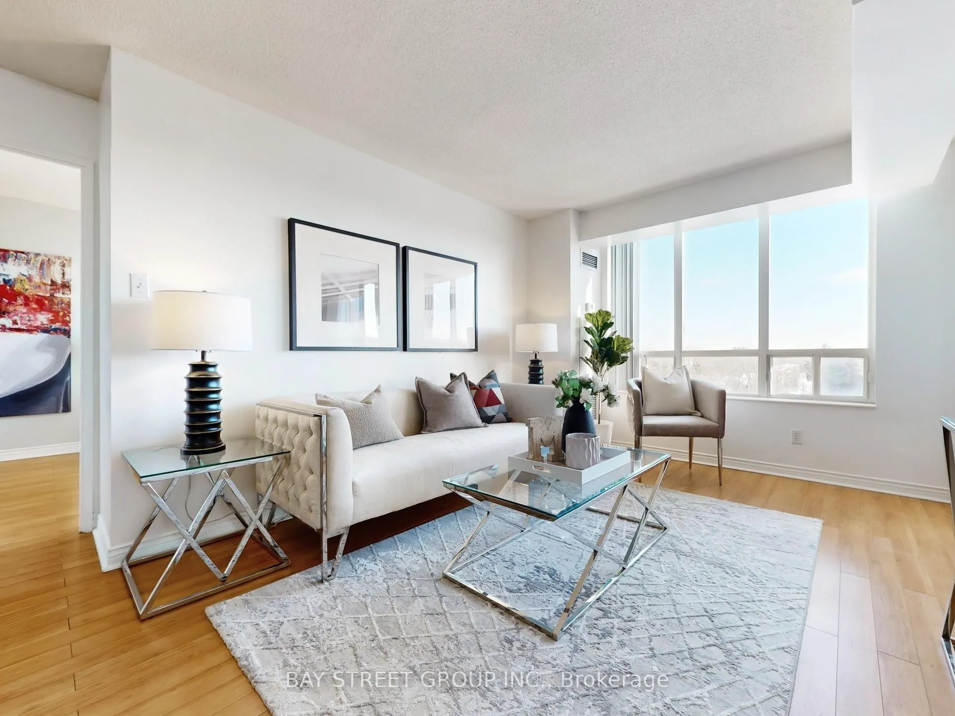 260 Doris Avenue #906