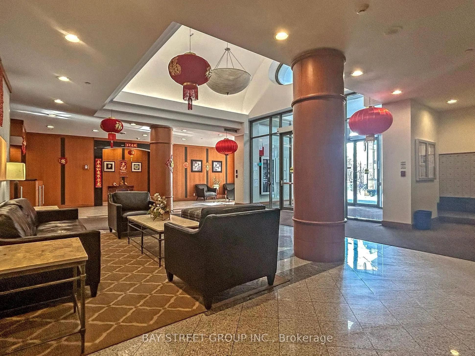 260 Doris Avenue #906