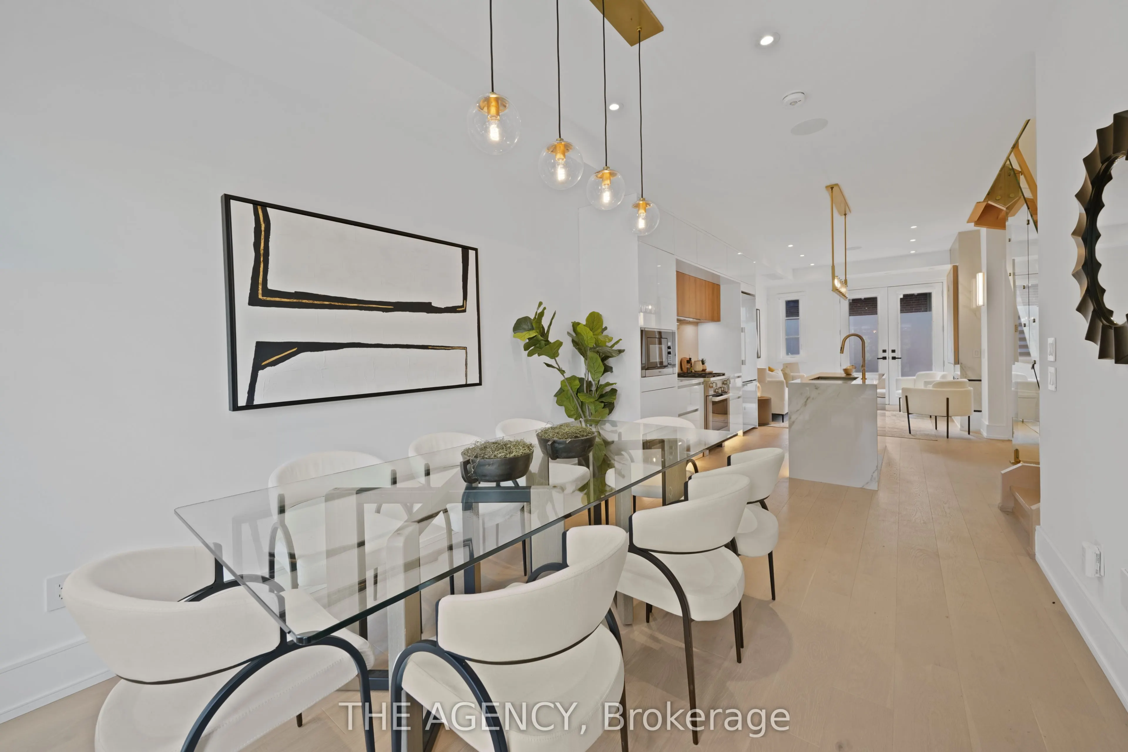 30 Hillhurst Boulevard