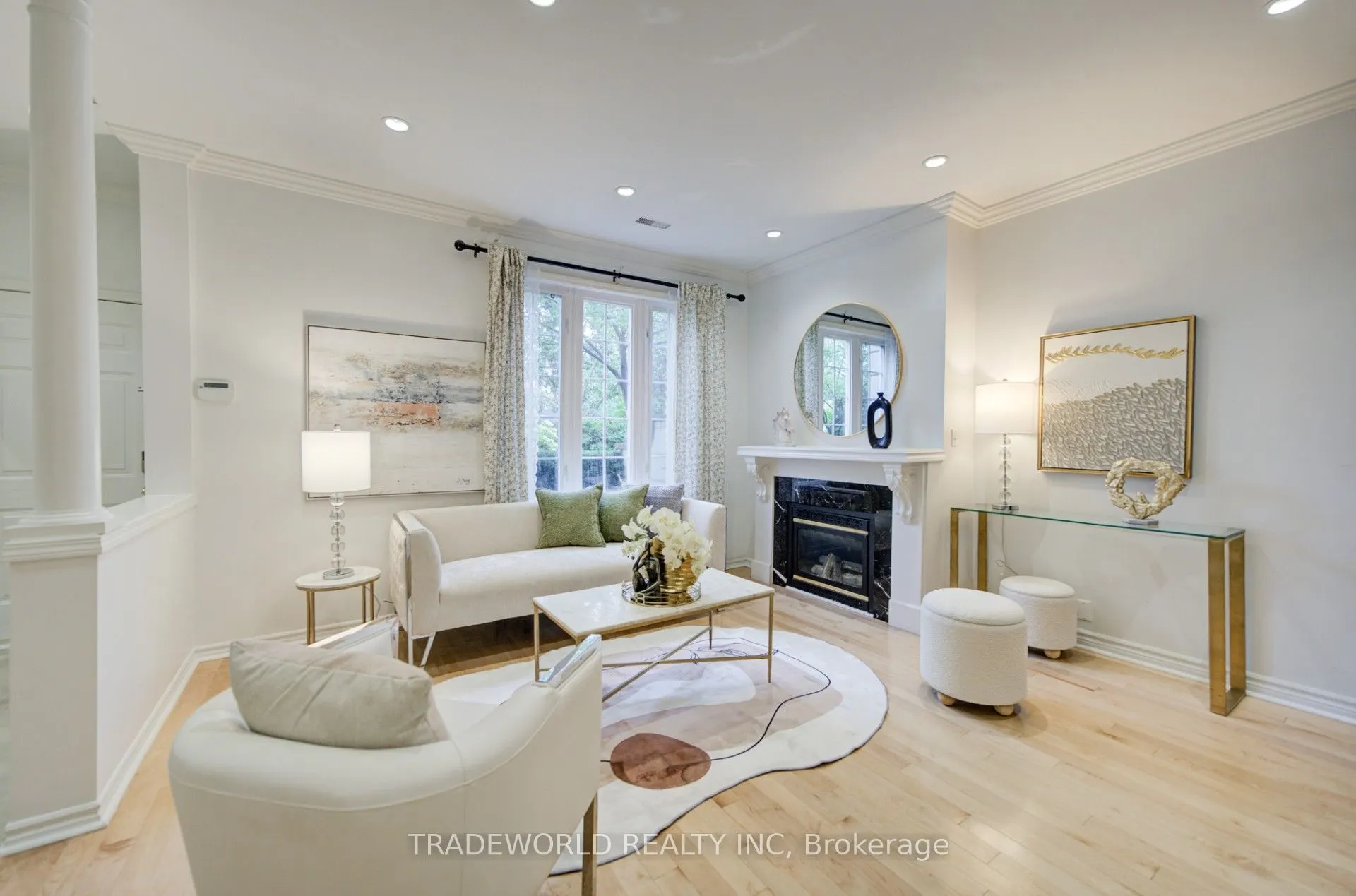 37 Avondale Avenue #513
