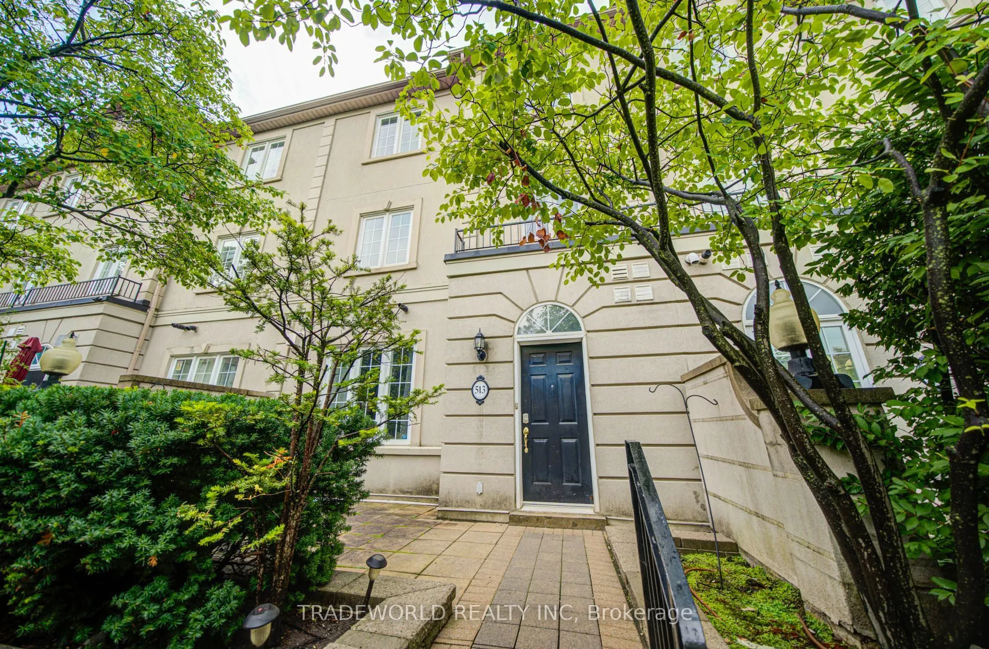37 Avondale Avenue #513
